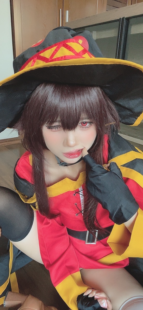 越南coser-PoppaChan NO.033 Konosuba Megumin [128P12V-1.01GB]-Selfies_第1集