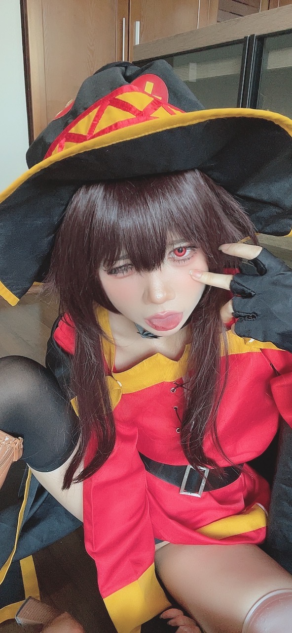 越南coser-PoppaChan NO.033 Konosuba Megumin [128P12V-1.01GB]-Selfies_第1集
