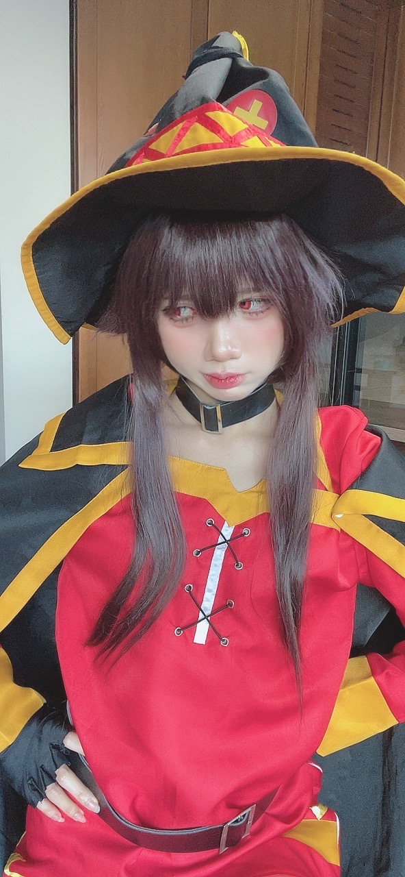 越南coser-PoppaChan NO.033 Konosuba Megumin [128P12V-1.01GB]-Selfies_第1集