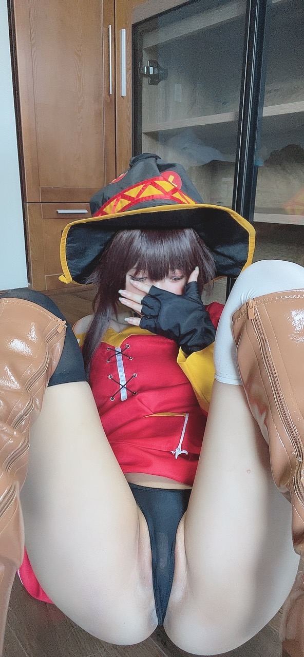 越南coser-PoppaChan NO.033 Konosuba Megumin [128P12V-1.01GB]-Selfies_第3集