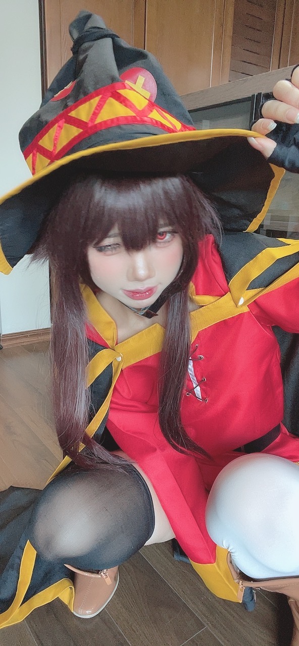 越南coser-PoppaChan NO.033 Konosuba Megumin [128P12V-1.01GB]-Selfies_第1集