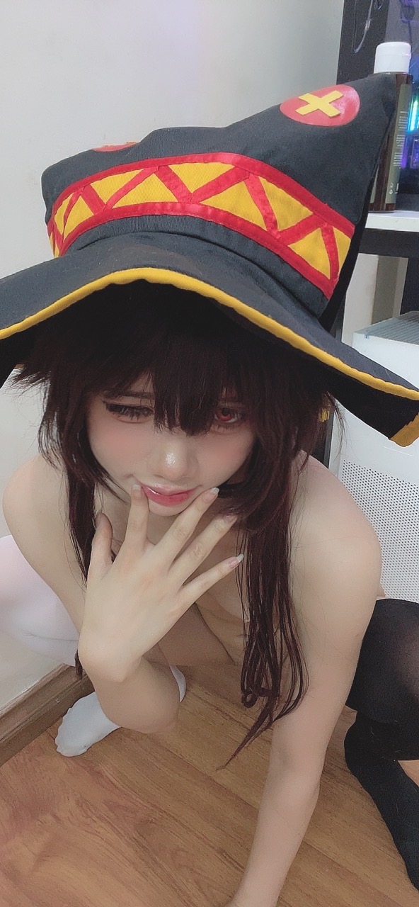 越南coser-PoppaChan NO.033 Konosuba Megumin [128P12V-1.01GB]-Selfies_第4集