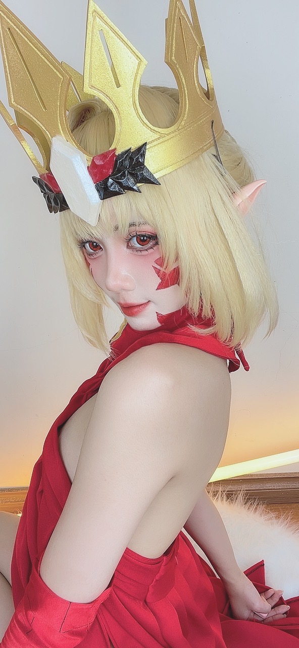 越南coser-PoppaChan NO.039 Draco Beast (FGO) [109P10V-681MB]-Selfies_第1集