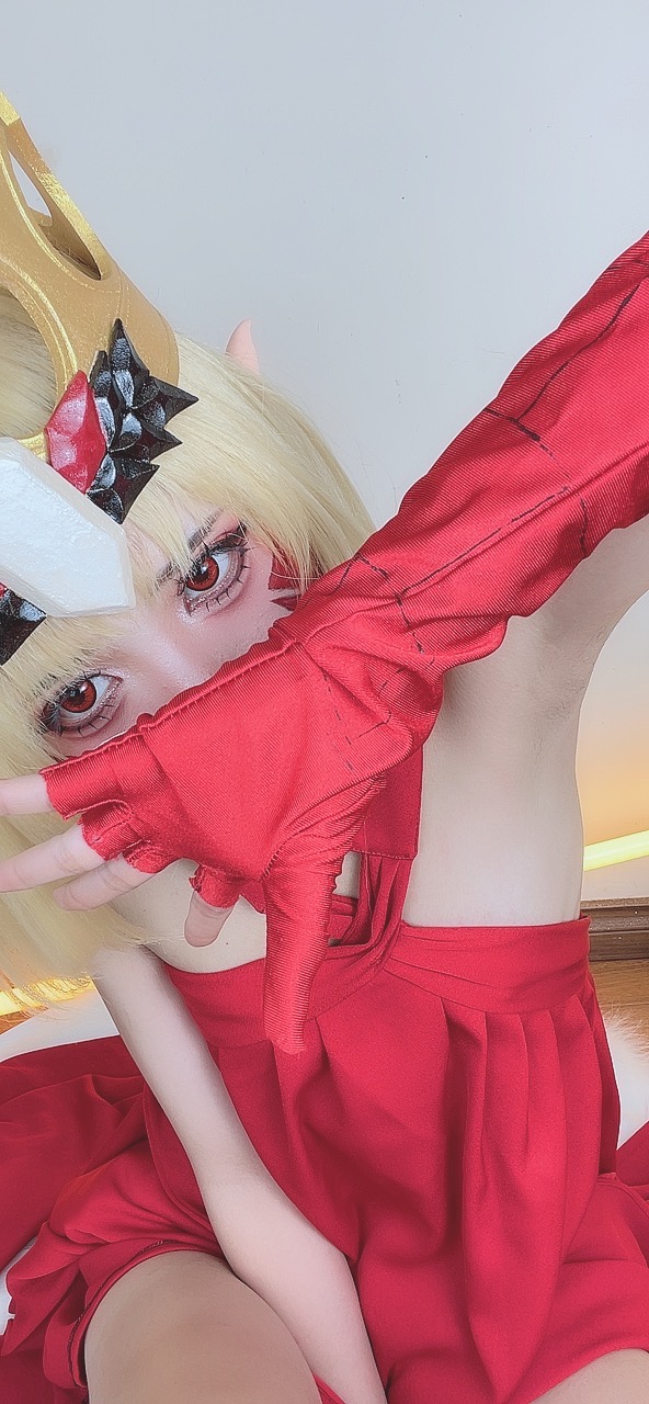 越南coser-PoppaChan NO.039 Draco Beast (FGO) [109P10V-681MB]-Selfies_第2集