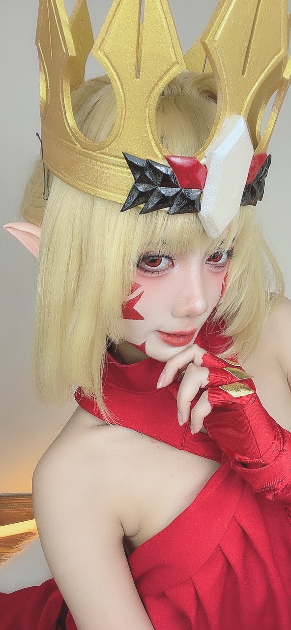 越南coser-PoppaChan NO.039 Draco Beast (FGO) [109P10V-681MB]-Selfies_第1集