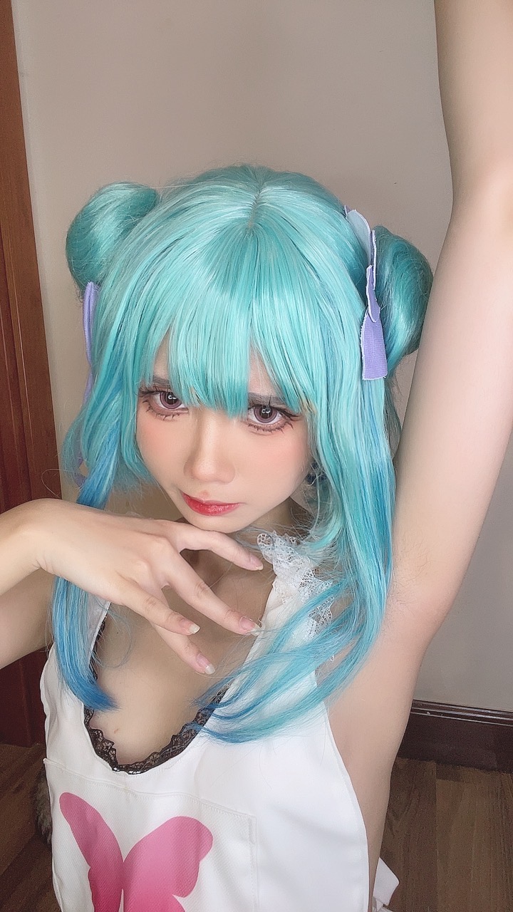 越南coser-PoppaChan NO.045 Uruha Rushia Hololiv [107 608MB]_第3集