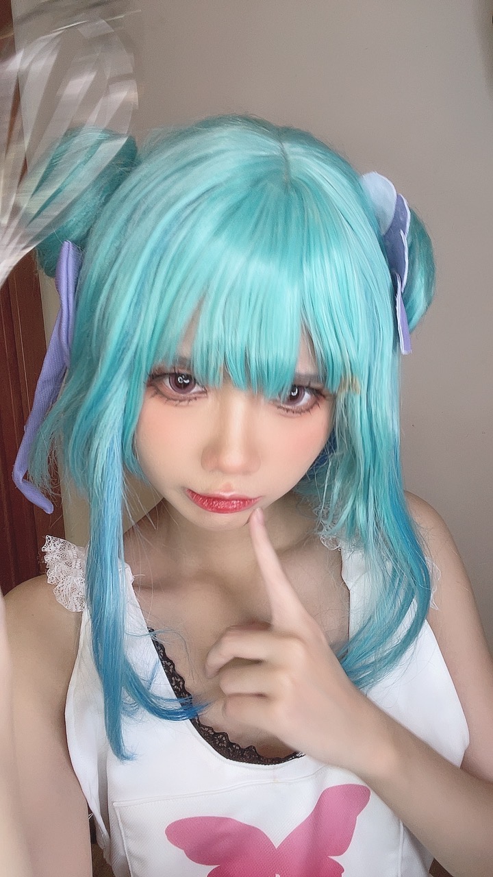 越南coser-PoppaChan NO.045 Uruha Rushia Hololiv [107 608MB]_第3集