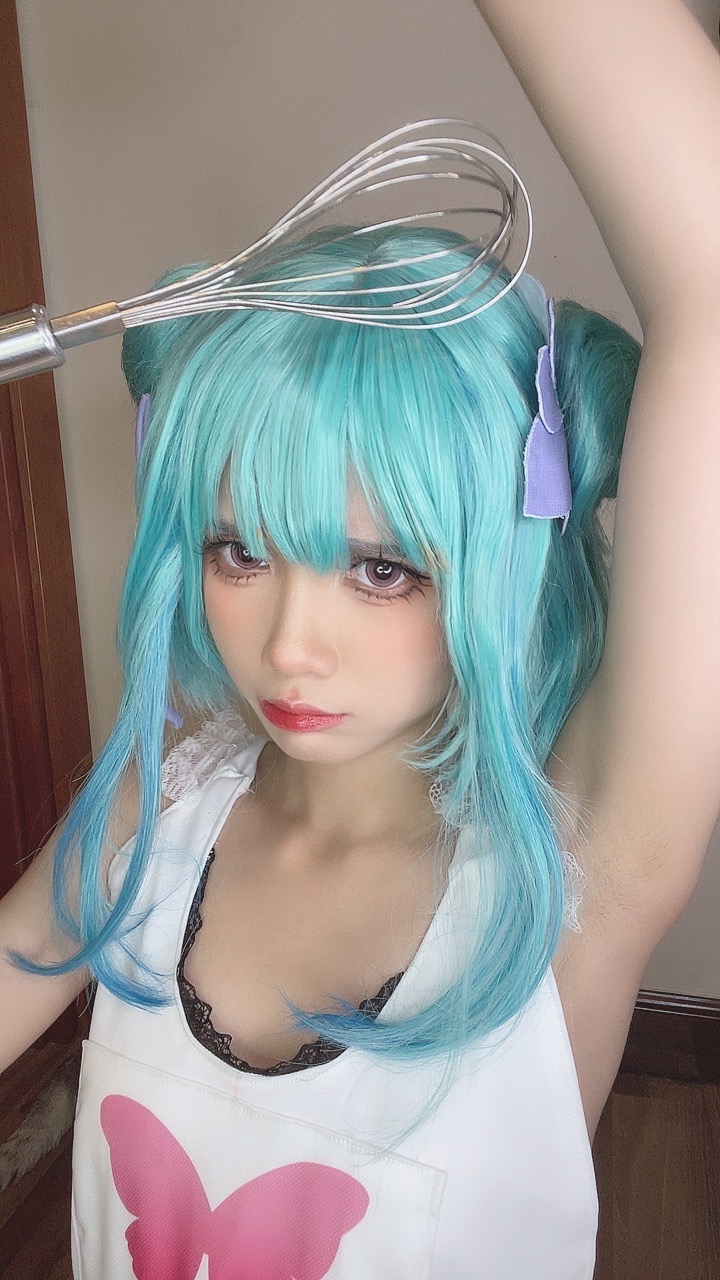 越南coser-PoppaChan NO.045 Uruha Rushia Hololiv [107 608MB]_第4集