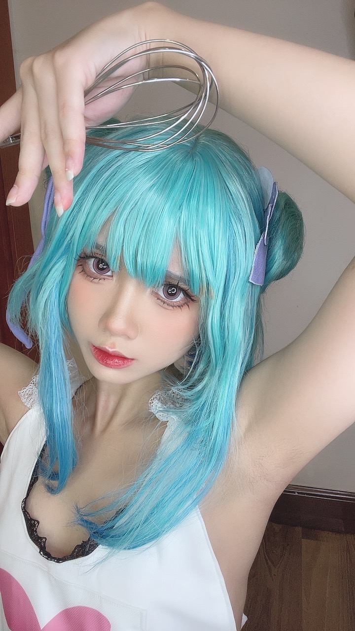 越南coser-PoppaChan NO.045 Uruha Rushia Hololiv [107 608MB]_第4集