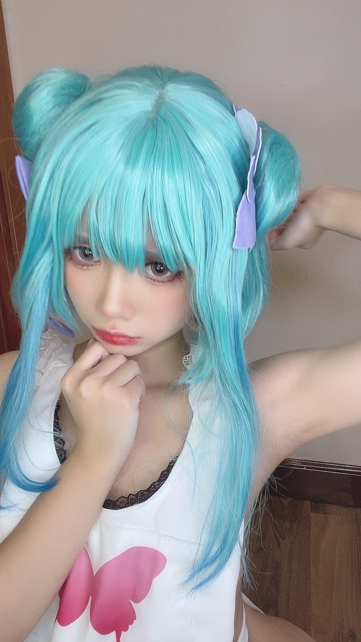 越南coser-PoppaChan NO.045 Uruha Rushia Hololiv [107 608MB]_第4集