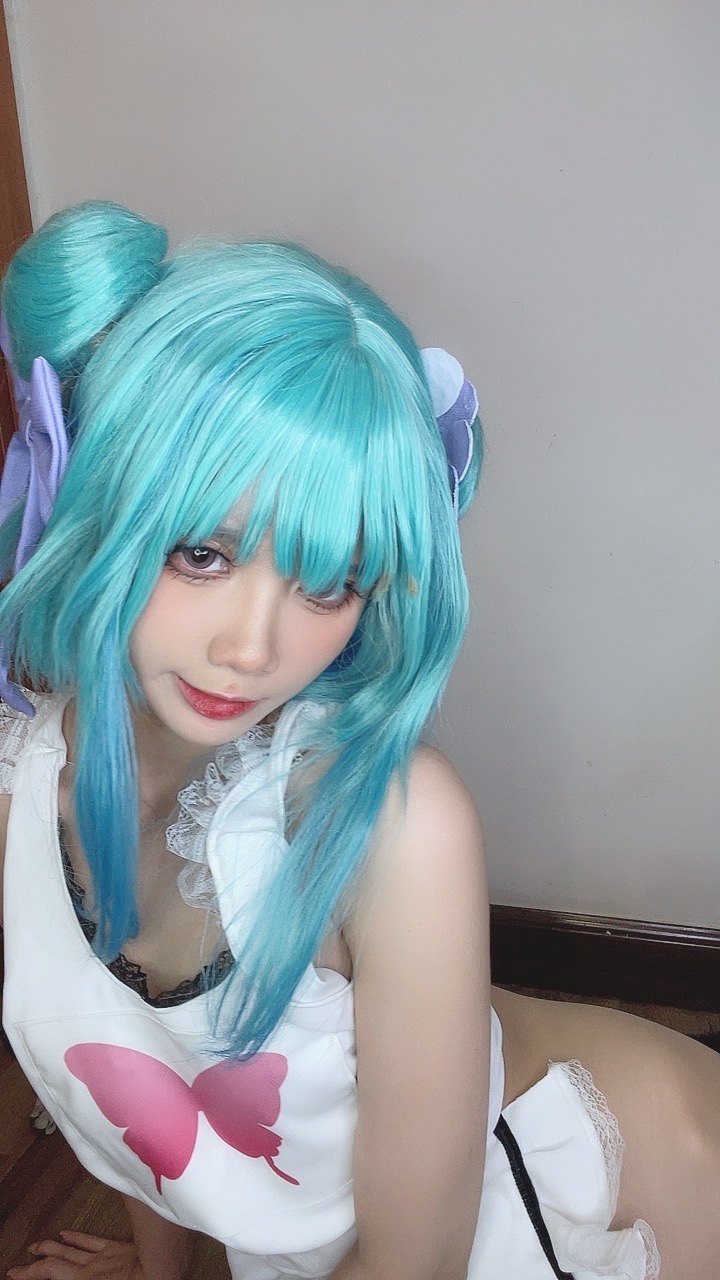 越南coser-PoppaChan NO.045 Uruha Rushia Hololiv [107 608MB]_第5集
