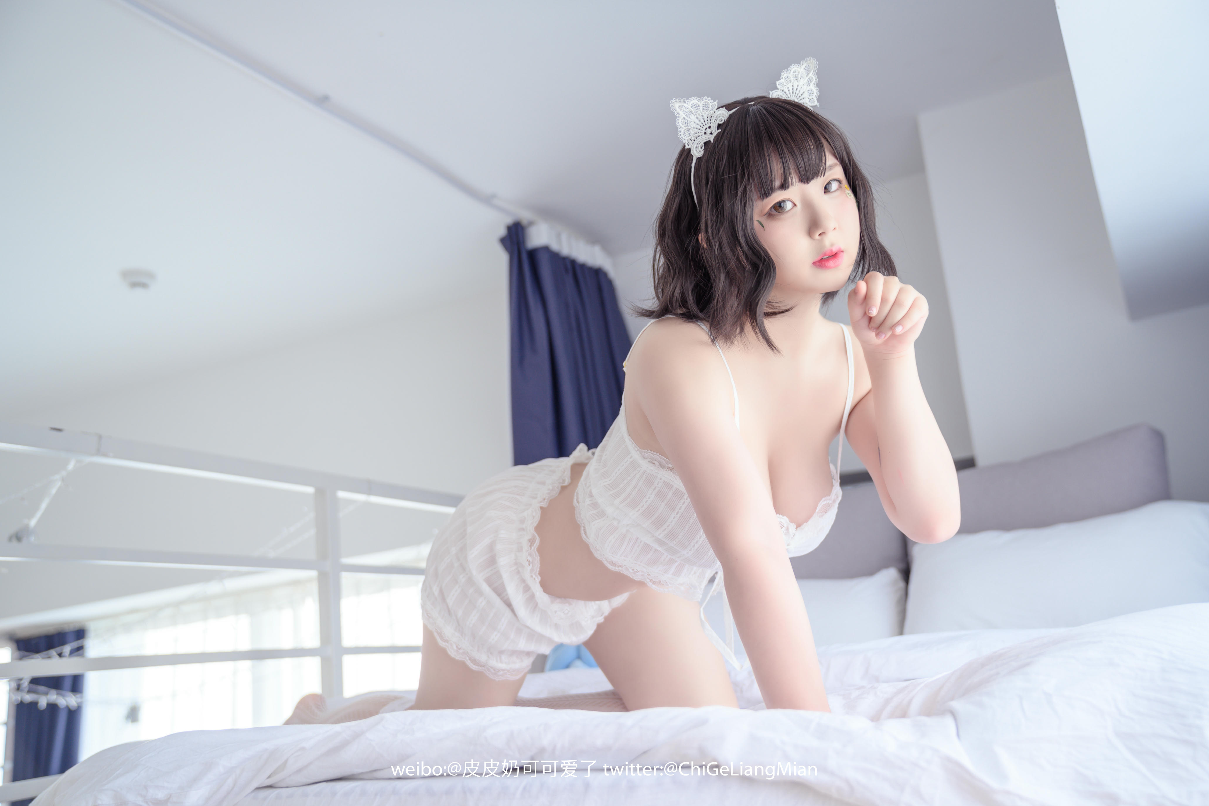 皮皮奶可可爱了啦 NO.015 白睡衣 [57P-798MB]_第1集