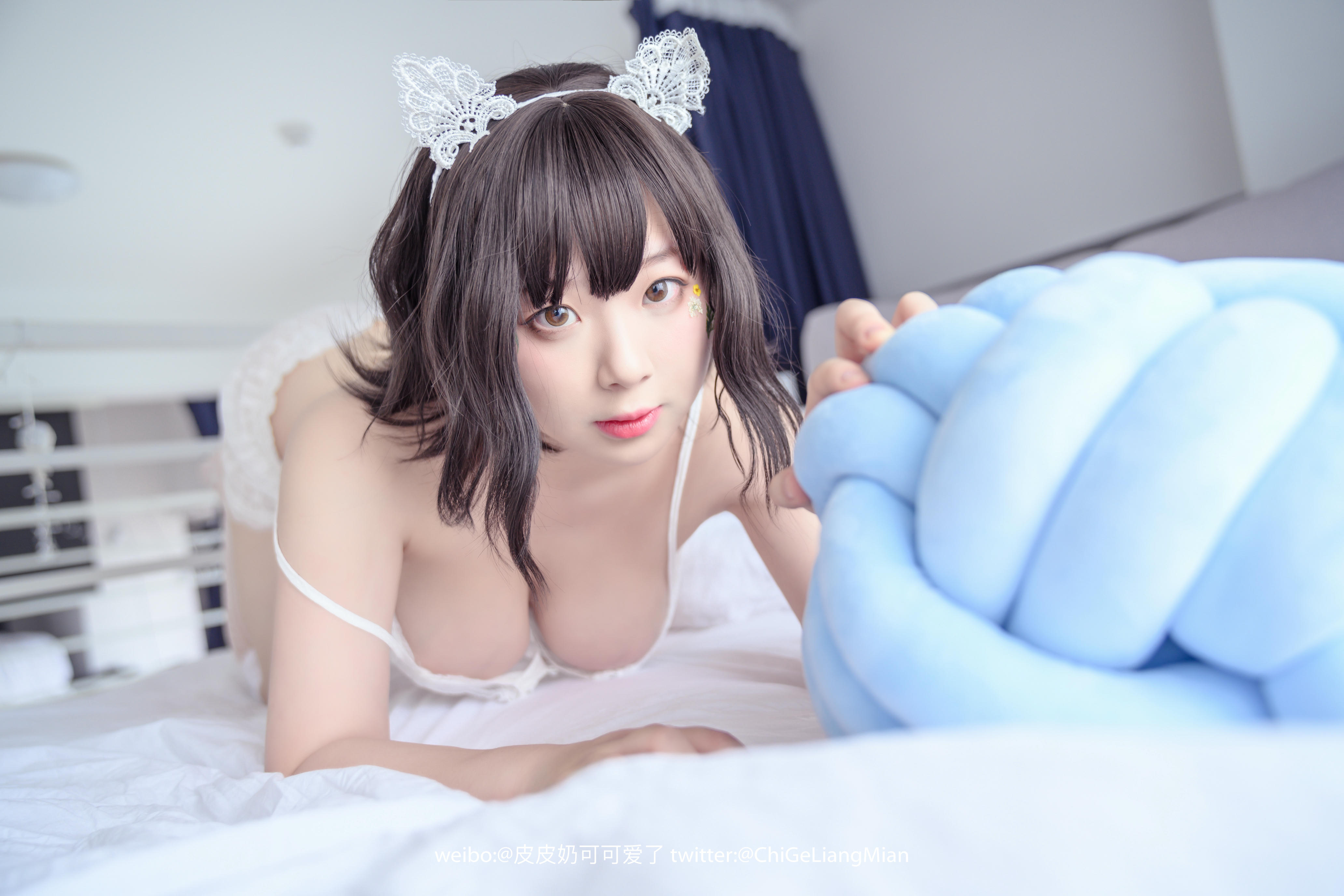 皮皮奶可可爱了啦 NO.015 白睡衣 [57P-798MB]_第2集