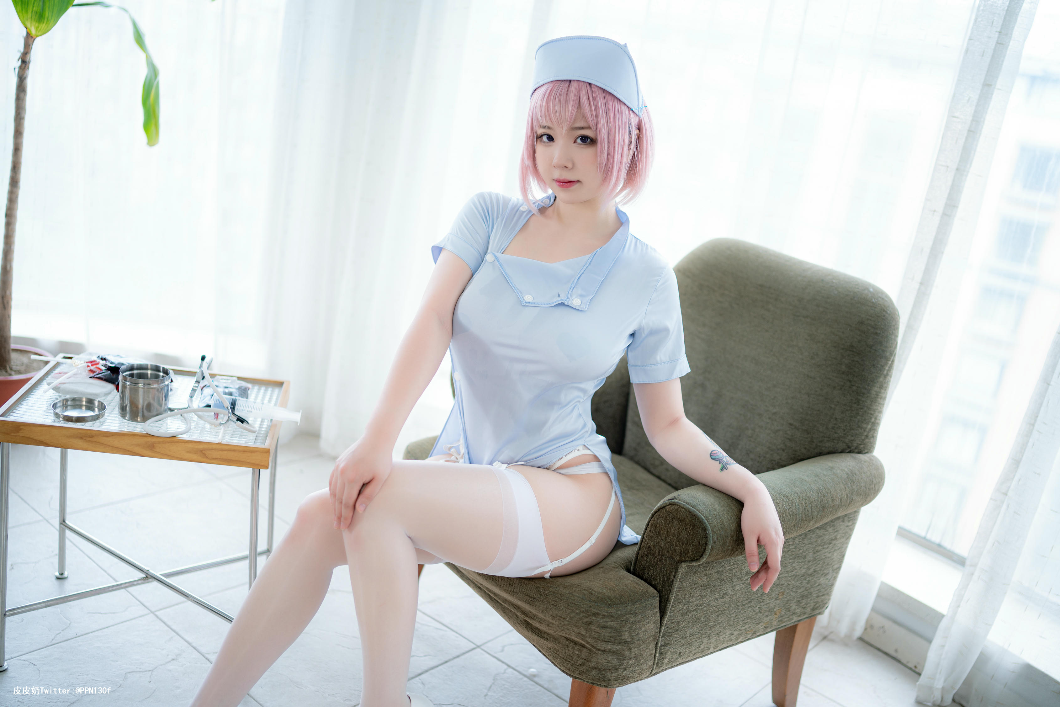 皮皮奶可可爱了啦 NO.034 &周叽是可爱兔兔 粉蓝护士 [77P8V-709MB]_第1集