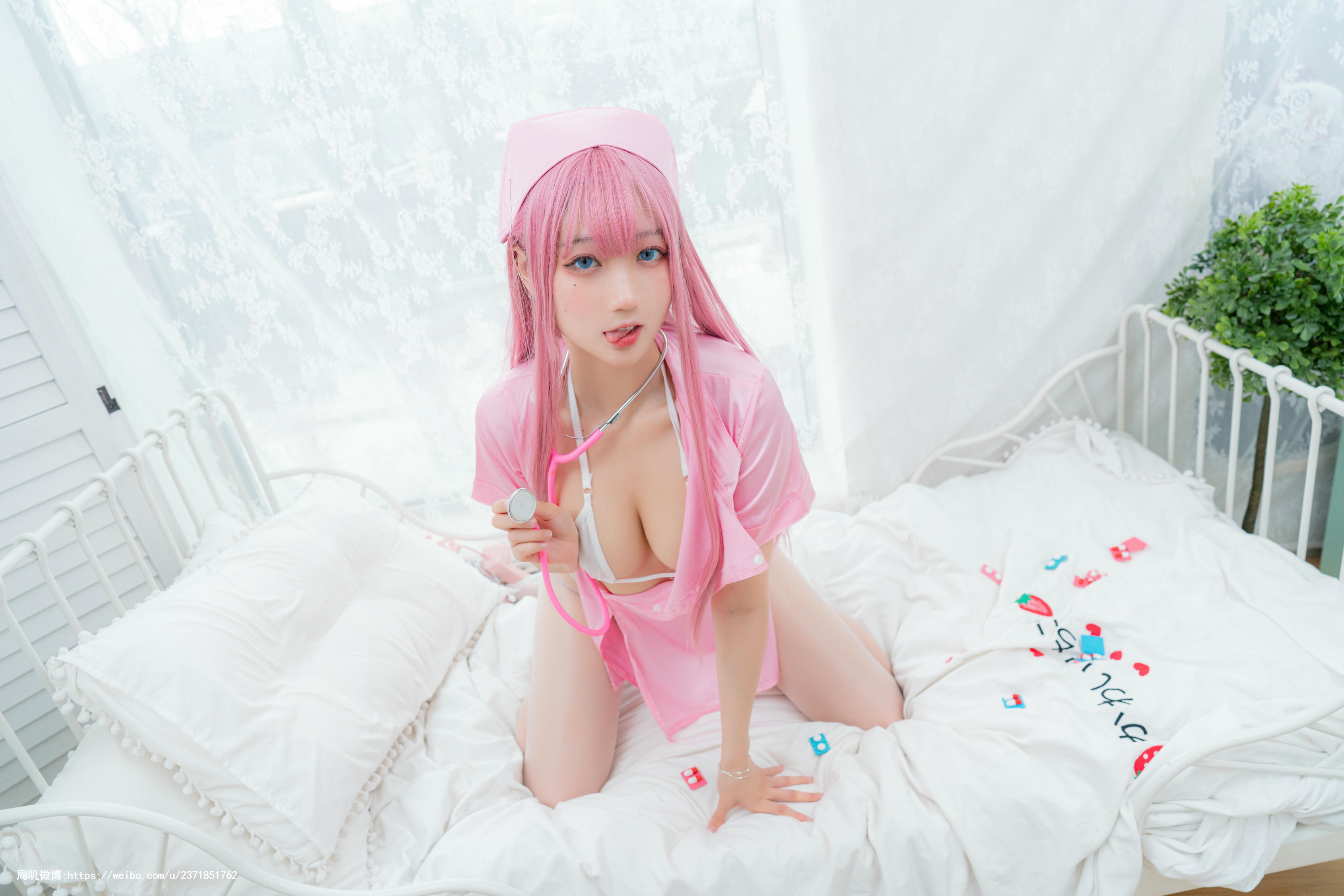 皮皮奶可可爱了啦 NO.034 &周叽是可爱兔兔 粉蓝护士 [77P8V-709MB]_第3集