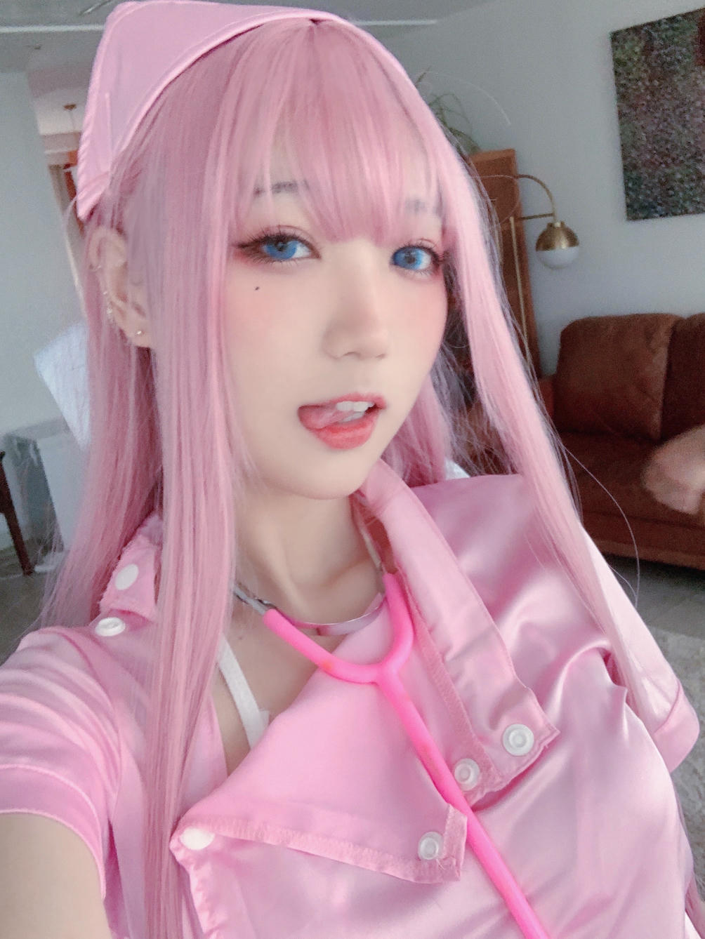 皮皮奶可可爱了啦 NO.034 &周叽是可爱兔兔 粉蓝护士 [77P8V-709MB]-小礼包-周叽护士自拍小包_第1集