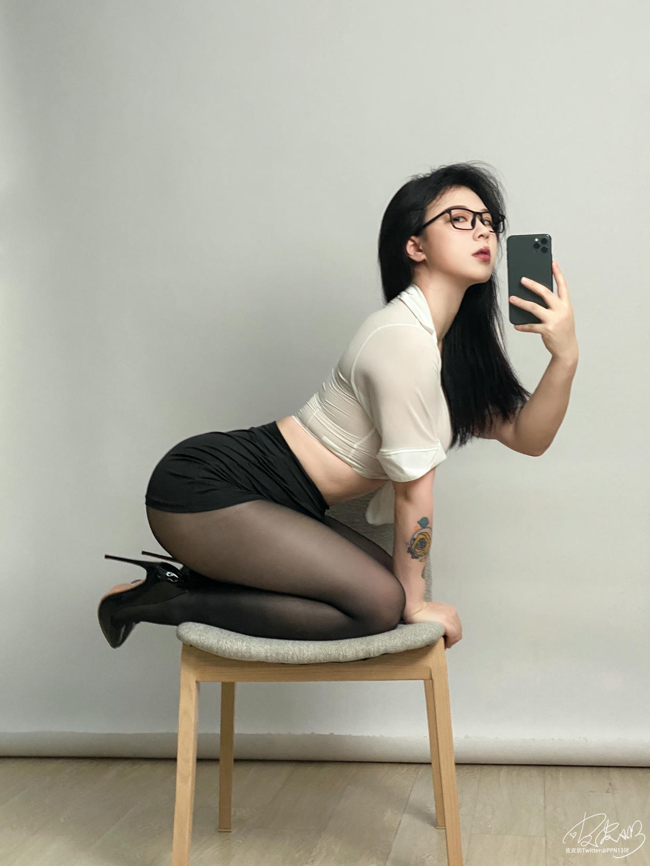 皮皮奶可可爱了啦 NO.052 OL[37P 141.3M]_第1集