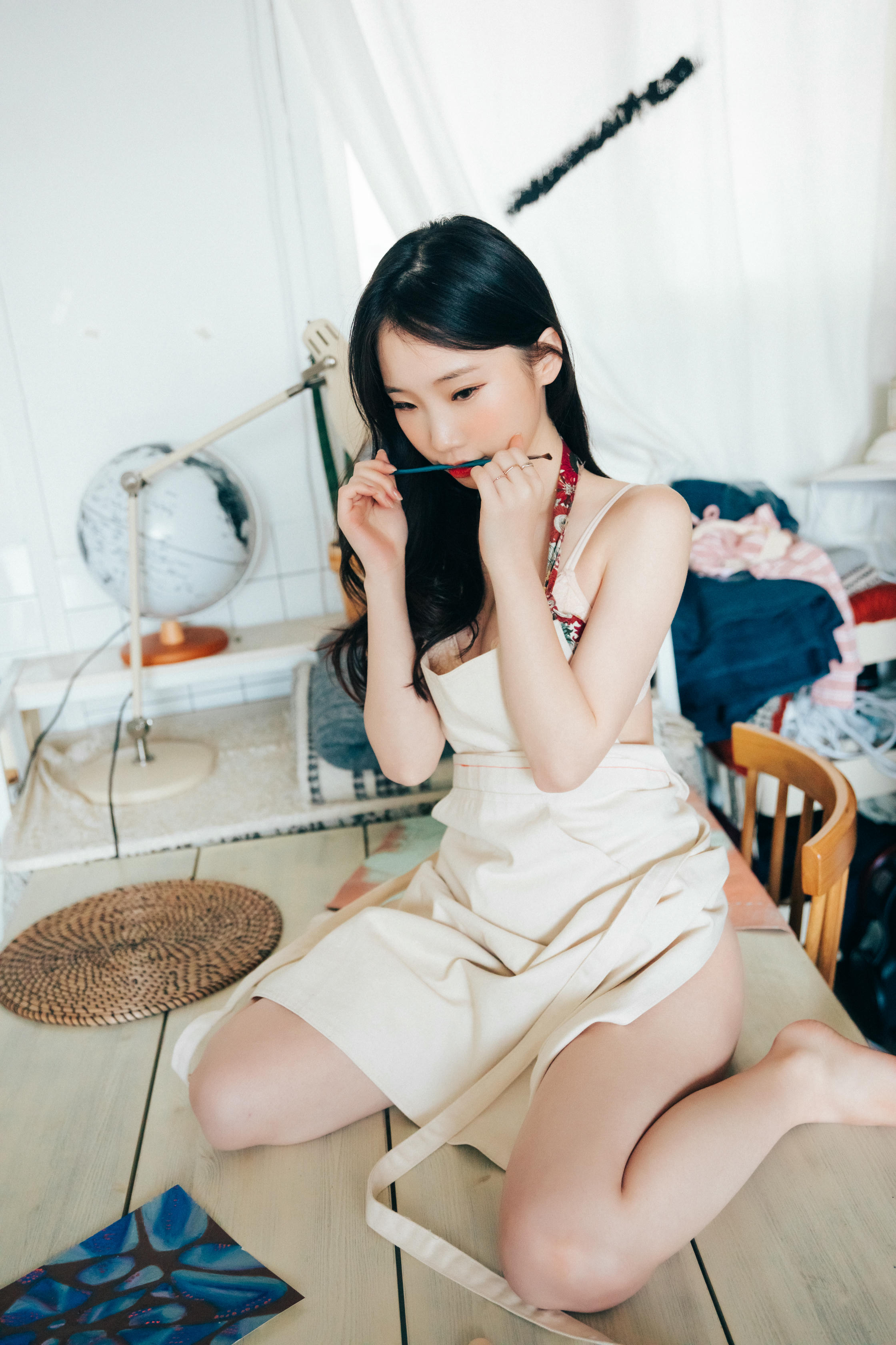 韩国清纯美女-Pureding (퓨딩) NO.001 Loozy Assistant [64P-1.07GB]_第2集