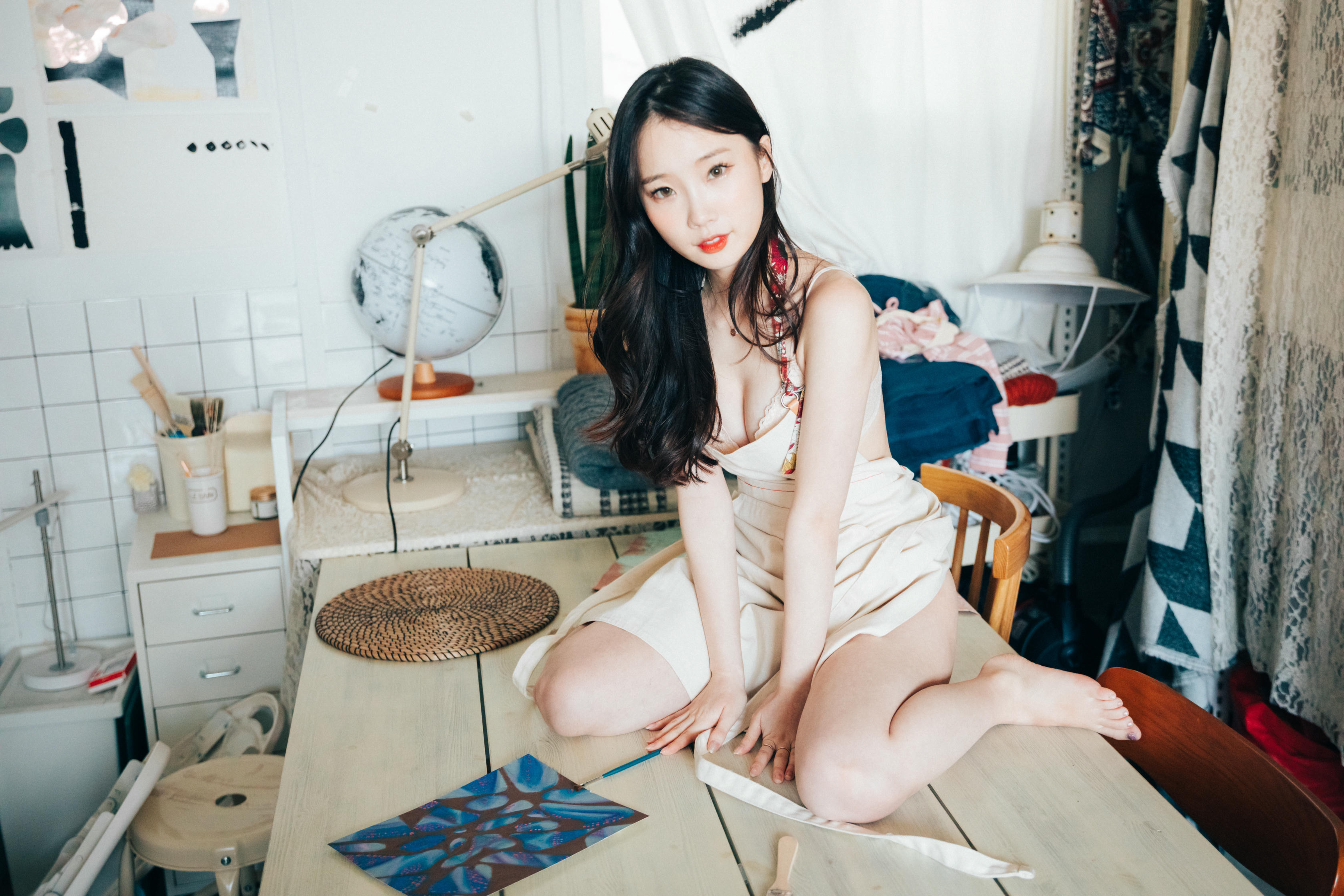 韩国清纯美女-Pureding (퓨딩) NO.001 Loozy Assistant [64P-1.07GB]_第2集