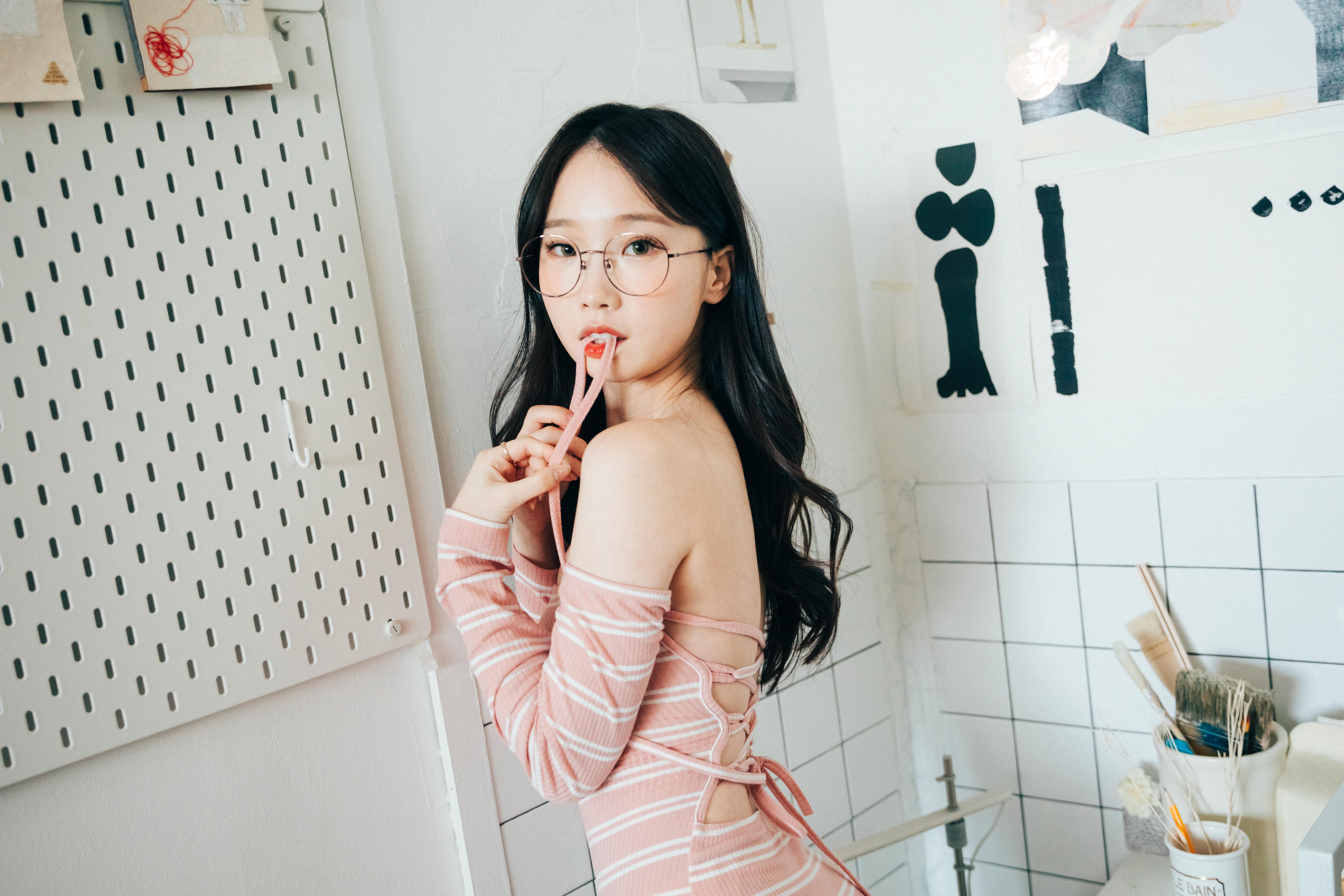 韩国清纯美女-Pureding (퓨딩) NO.001 Loozy Assistant [64P-1.07GB]_第3集