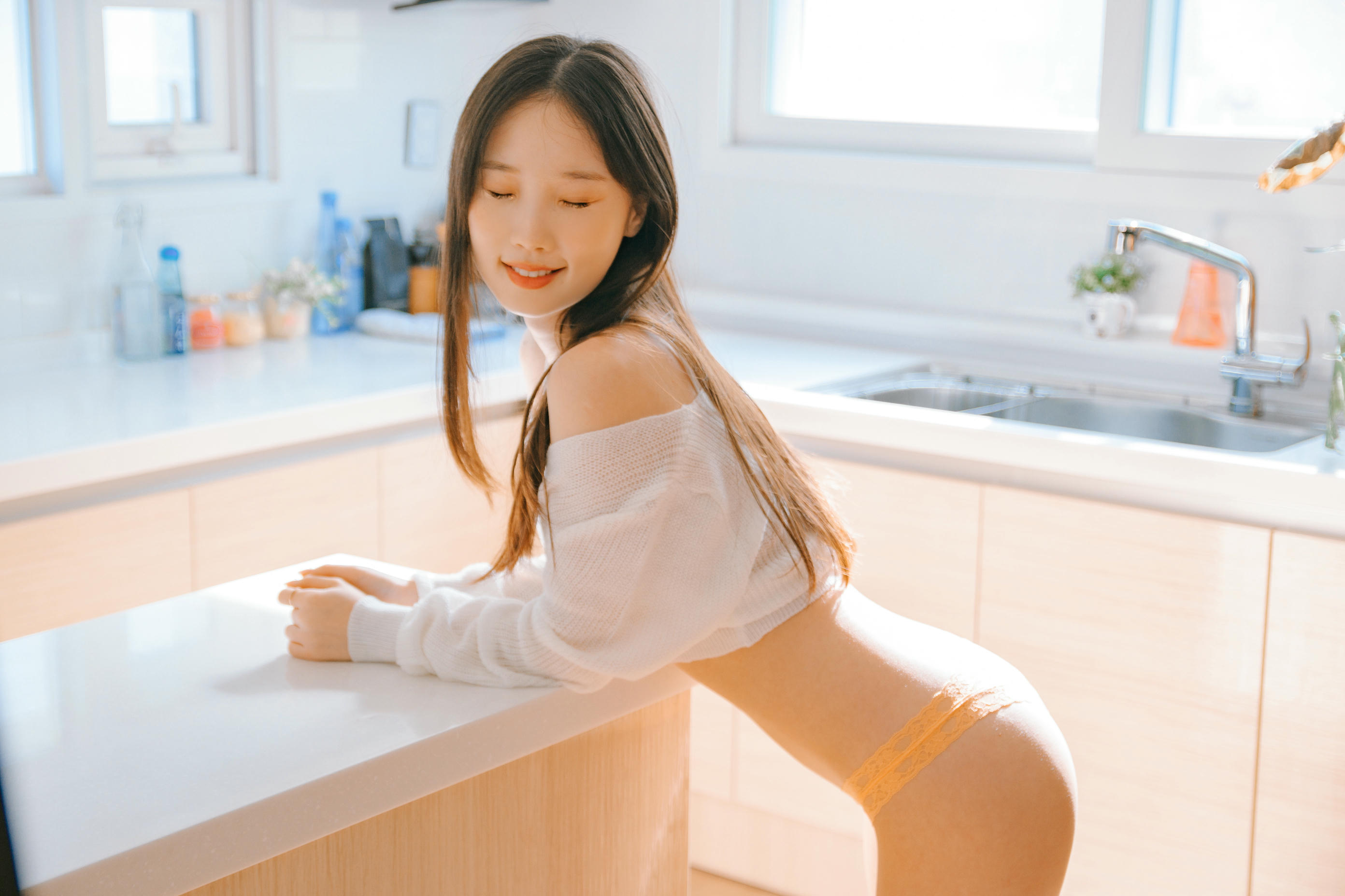 韩国清纯美女-Pureding (퓨딩) NO.002 Peach [50P2V-1.65GB]_第2集