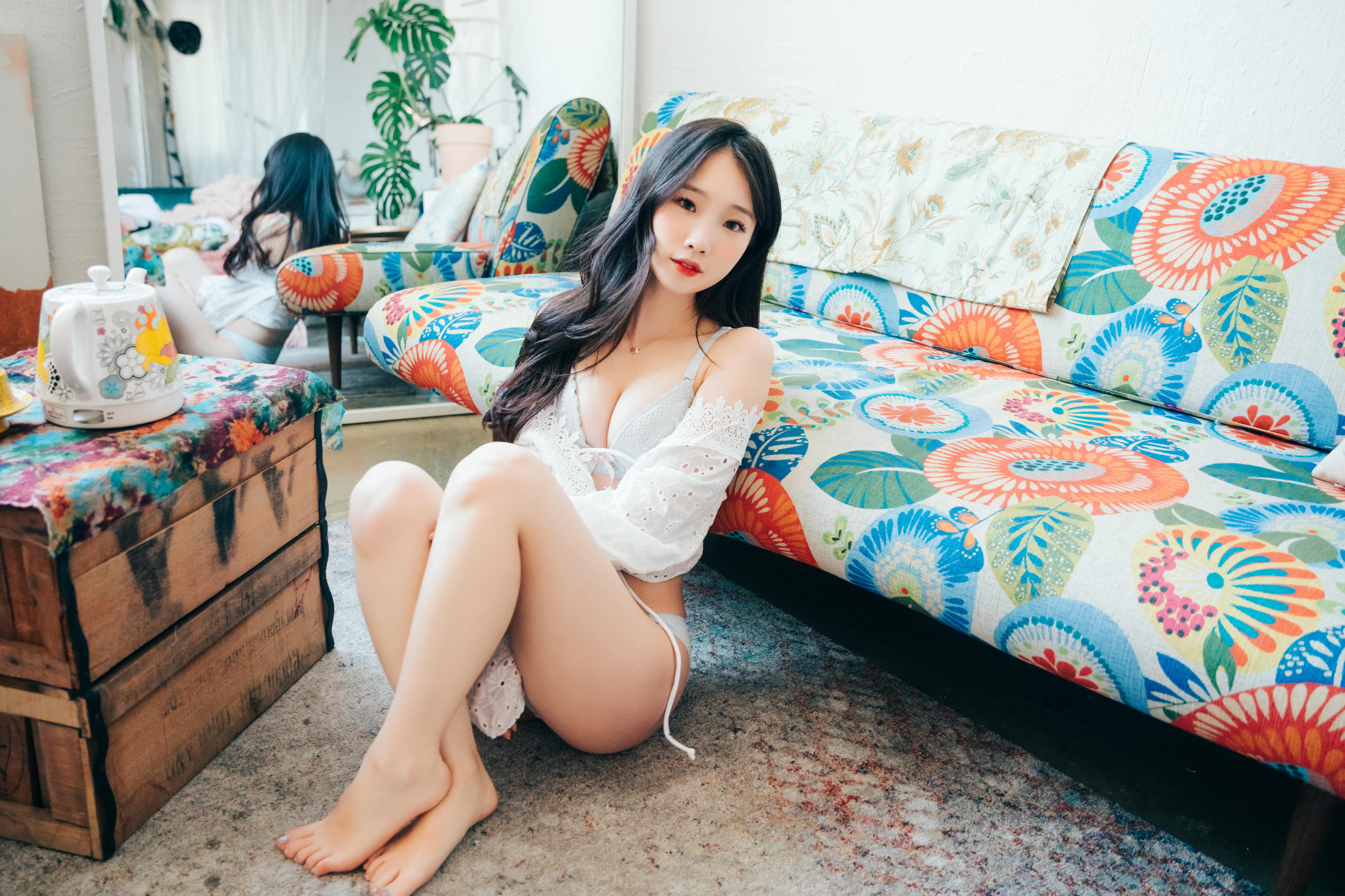 韩国清纯美女-Pureding (퓨딩) NO.003 Loozy Behind [62P-0.99GB]_第1集