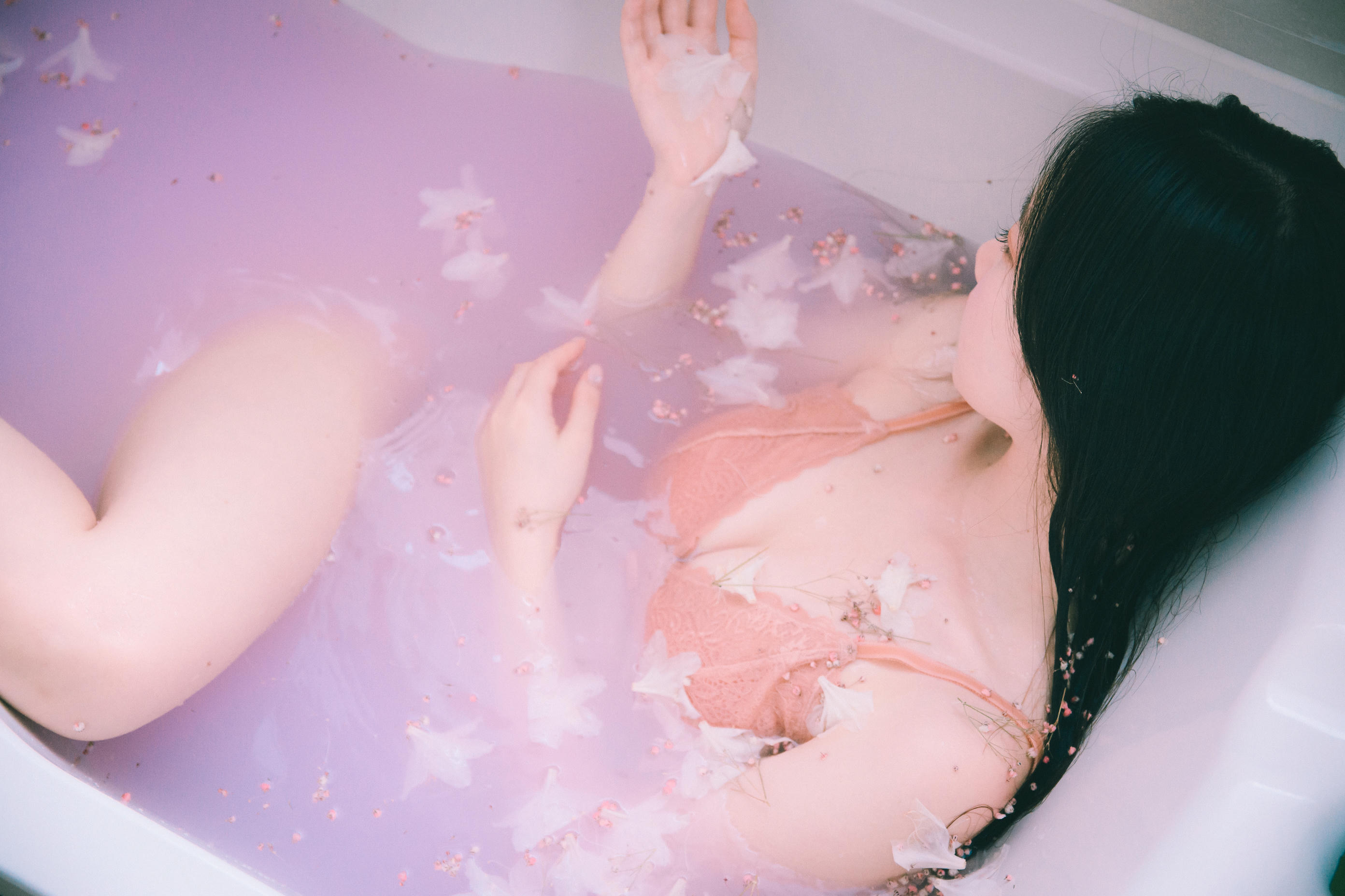 韩国清纯美女-Pureding (퓨딩) NO.007 Flower Shower [42P+1V／856MB]_第2集