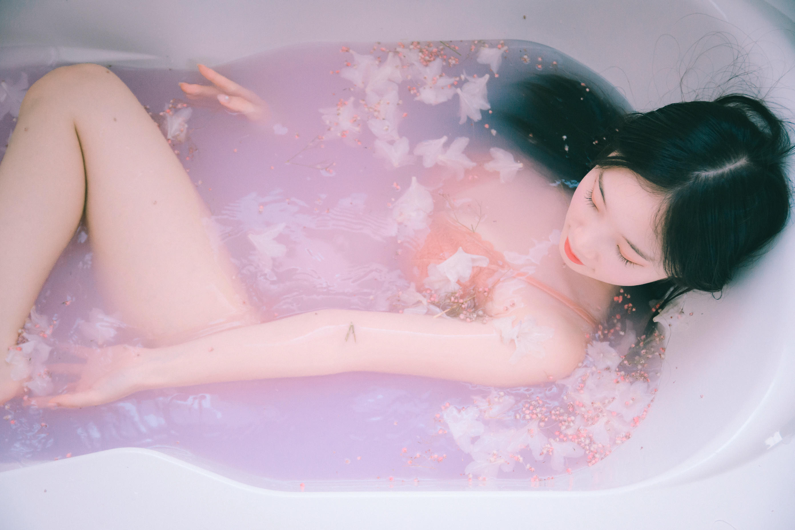 韩国清纯美女-Pureding (퓨딩) NO.007 Flower Shower [42P+1V／856MB]_第2集