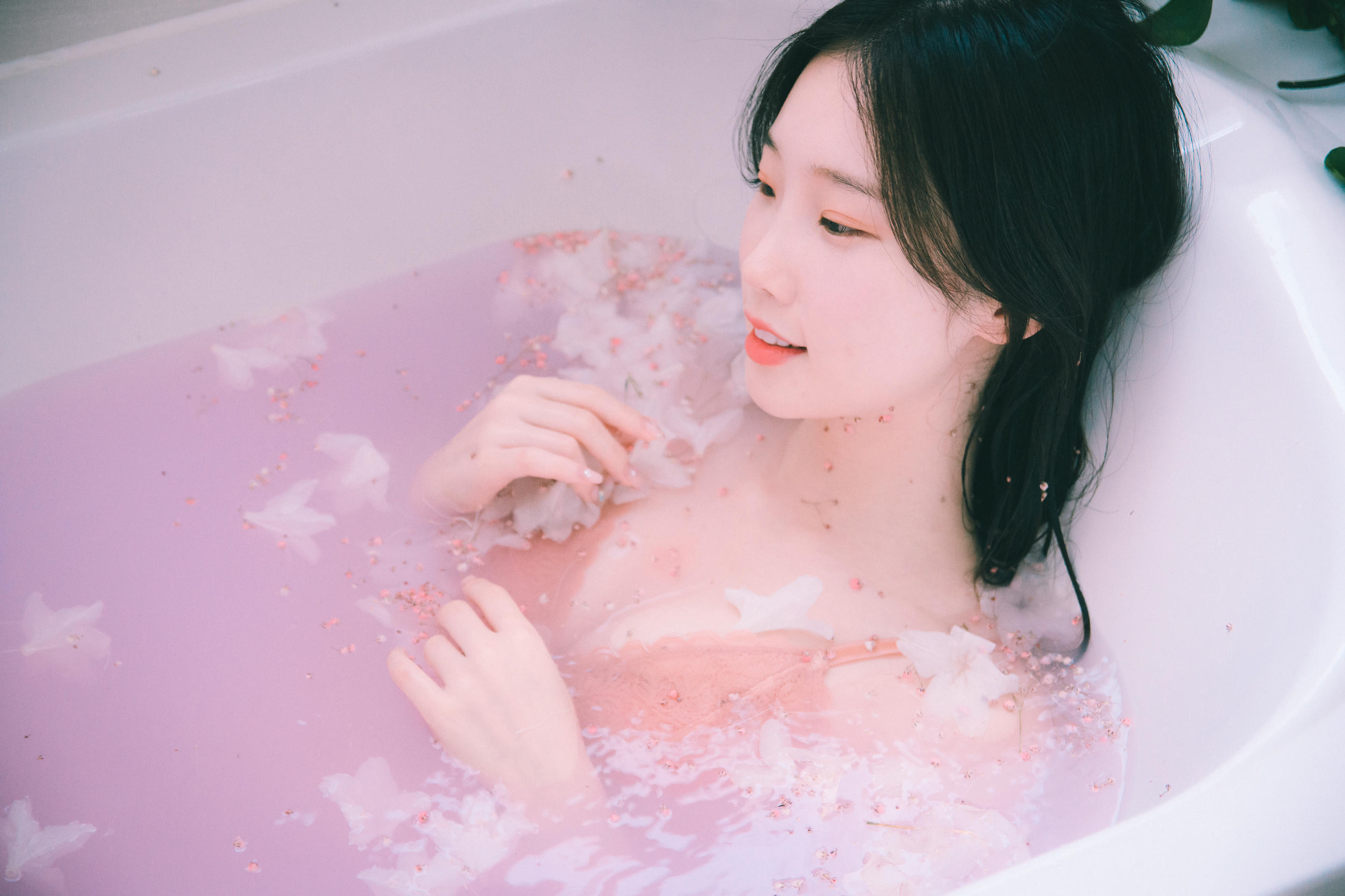 韩国清纯美女-Pureding (퓨딩) NO.007 Flower Shower [42P+1V／856MB]_第2集