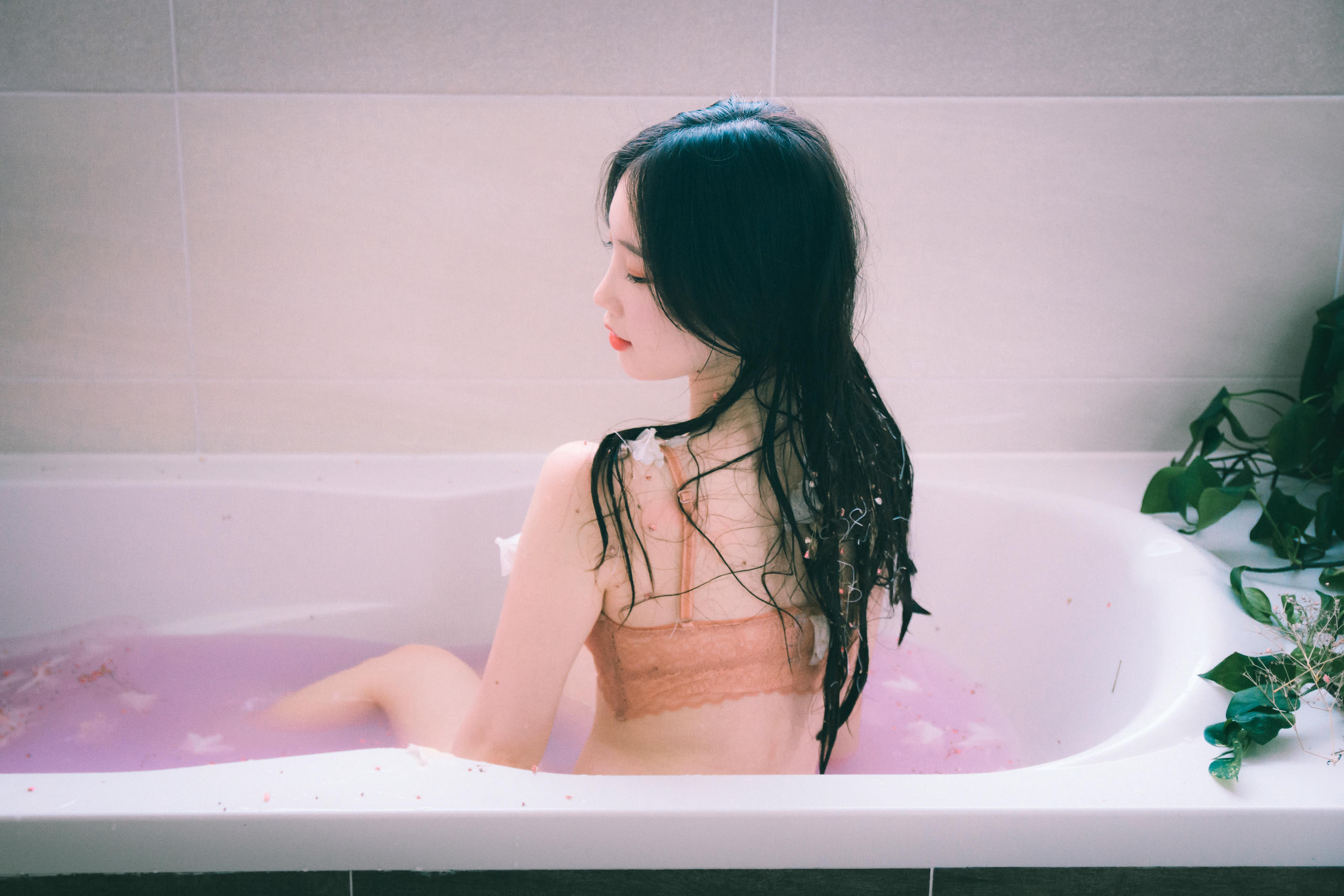 韩国清纯美女-Pureding (퓨딩) NO.007 Flower Shower [42P+1V／856MB]_第2集