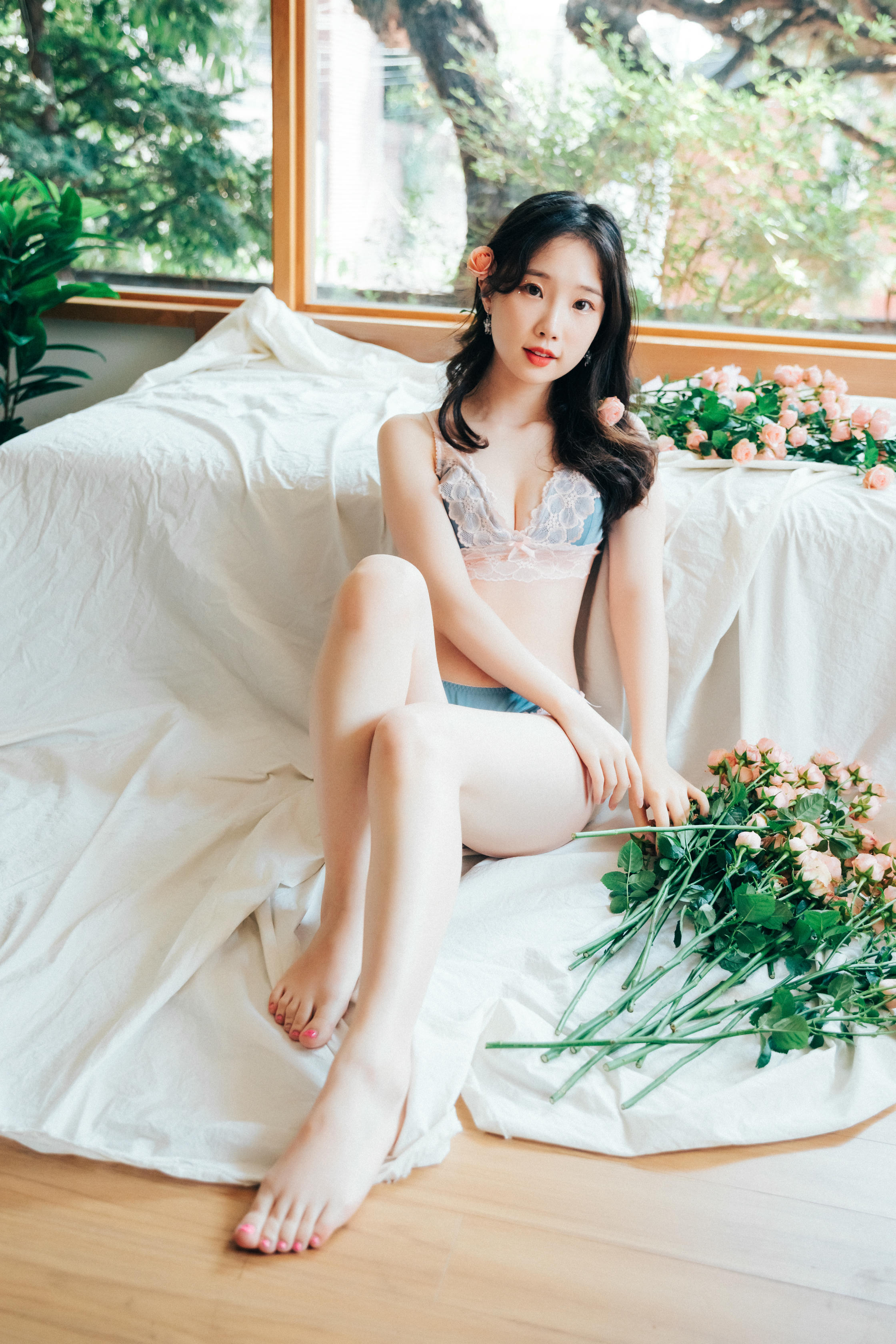 韩国清纯美女-Pureding (퓨딩) NO.008 Rose day [72P／1.08GB]_第1集