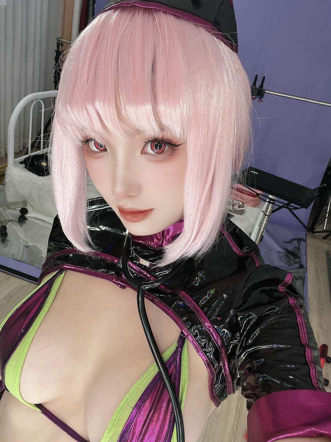 越南美女coser puypuychan - NO.015 FGO南丁格尔万圣礼装 [100P8V 1.04GB]-084. Nightingale-Selfies_第1集