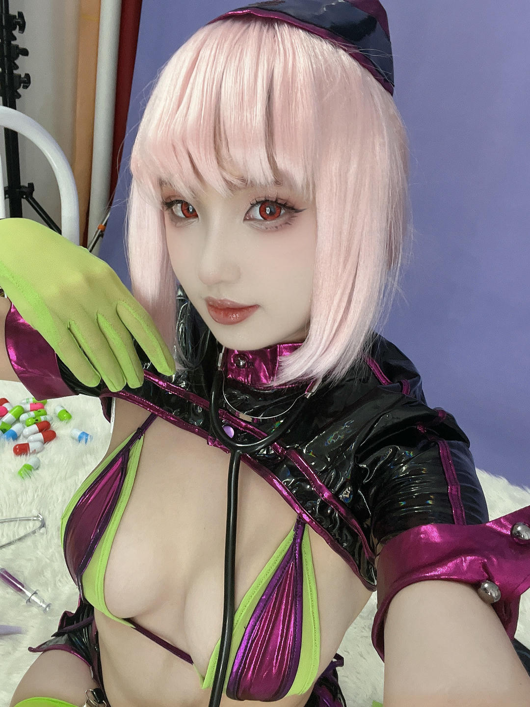 越南美女coser puypuychan - NO.015 FGO南丁格尔万圣礼装 [100P8V 1.04GB]-084. Nightingale-Selfies_第1集