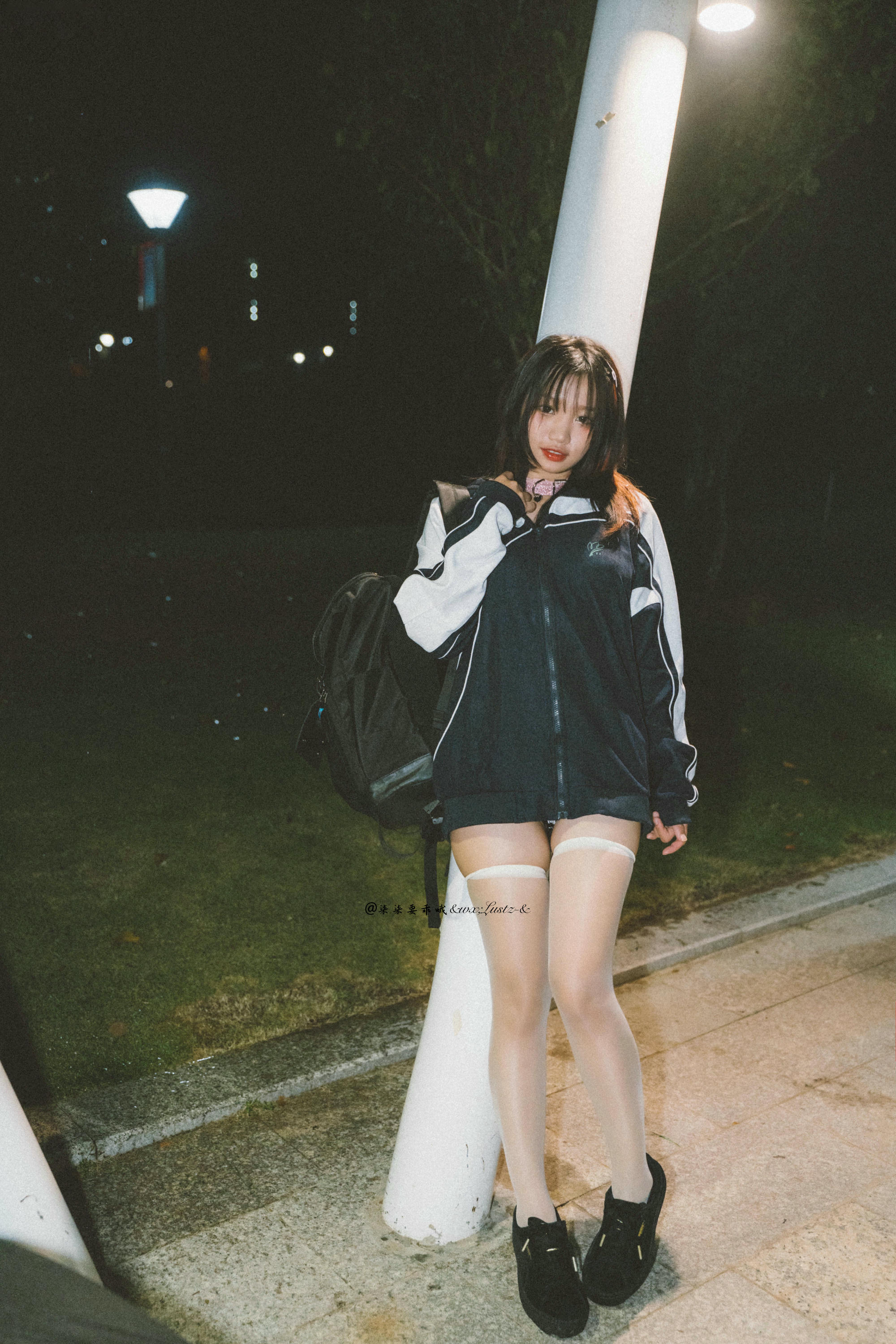 柒柒要乖哦 NO.04 校服 [42P-1V-441MB]_第1集