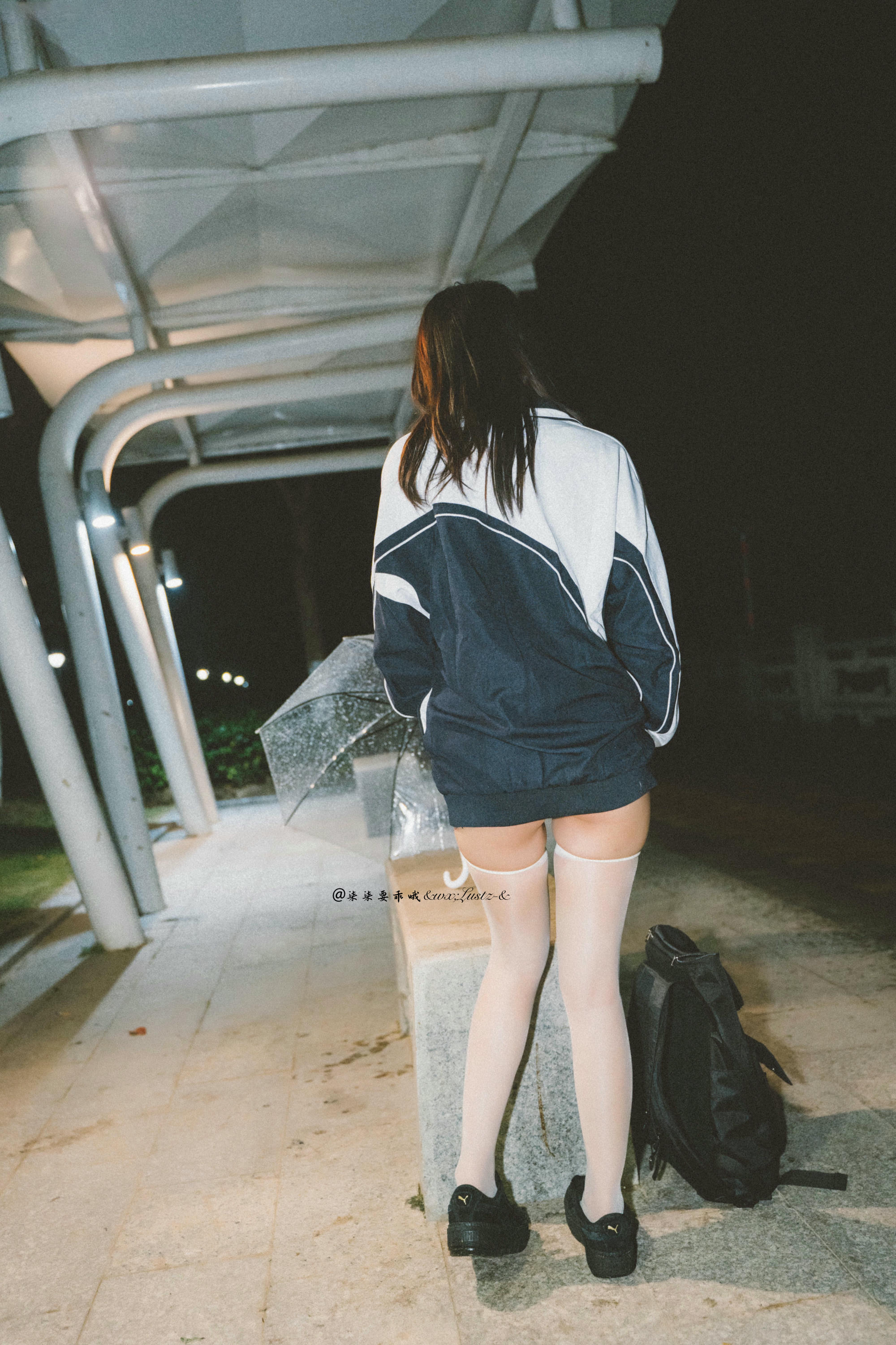 柒柒要乖哦 NO.04 校服 [42P-1V-441MB]_第1集