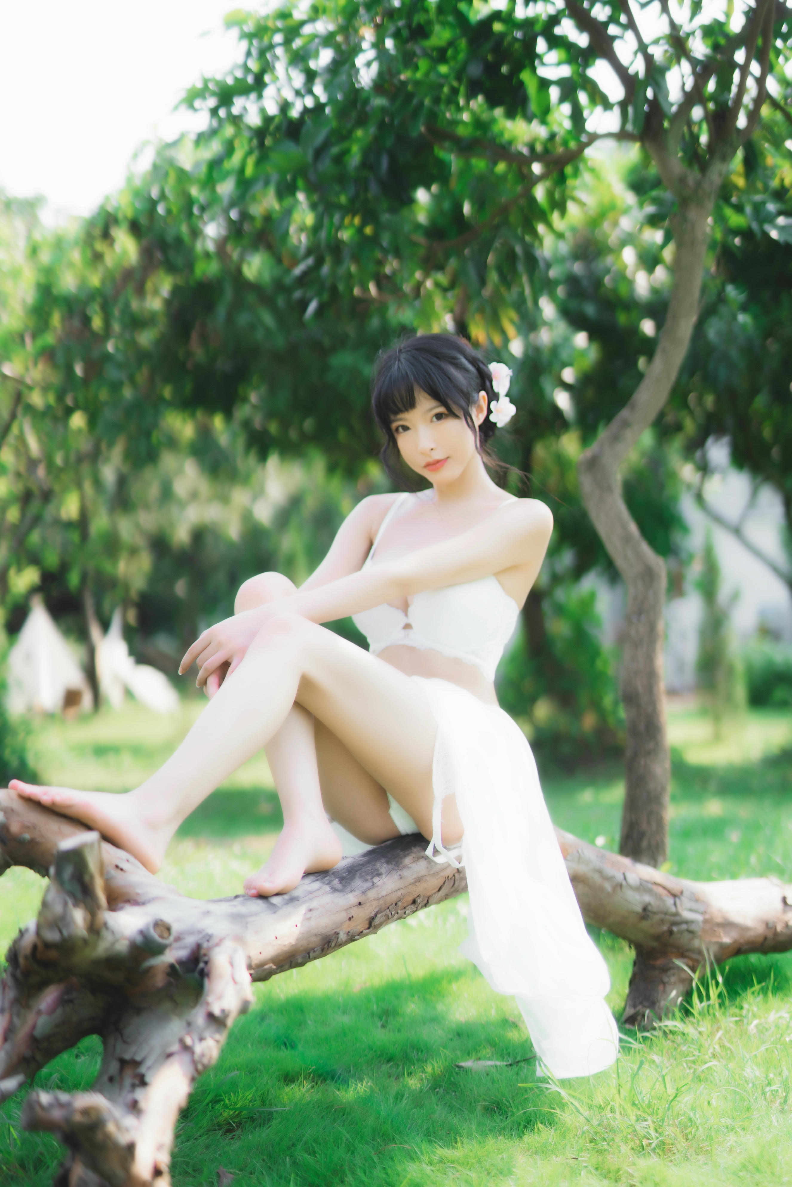 清水由乃 NO.027 蕾丝花园 [34P-794MB]_第1集