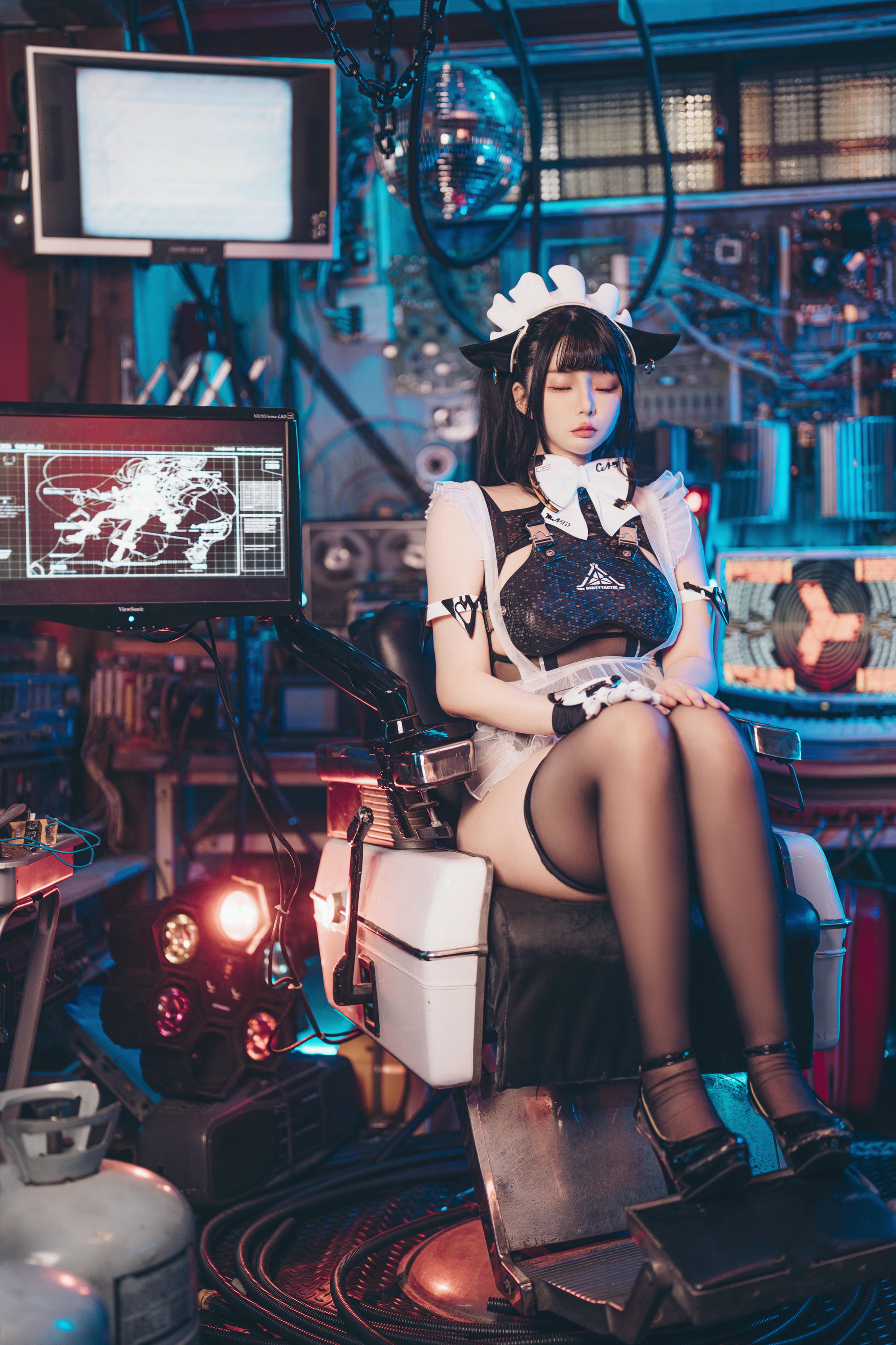 落落Raku NO.028 FutureTone[52P 552.3M]_第1集