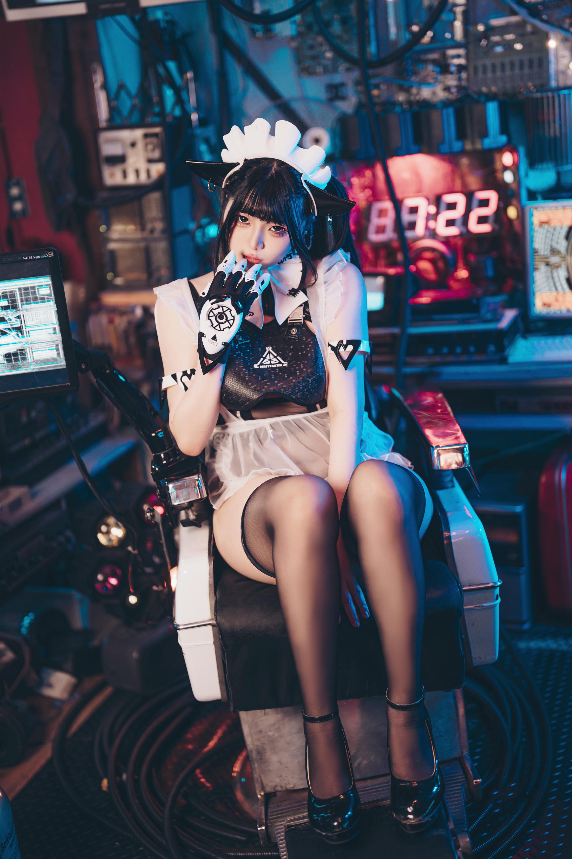 落落Raku NO.028 FutureTone[52P 552.3M]_第1集