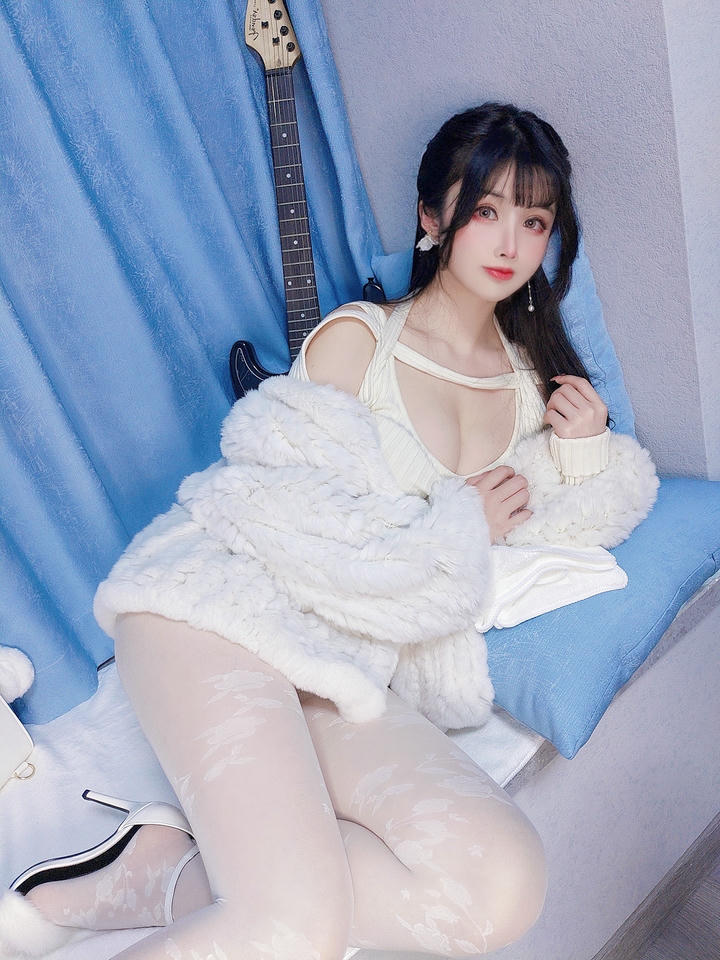 rioko凉凉子 NO.088 元宵节特辑 [25P3V-169MB]_第1集