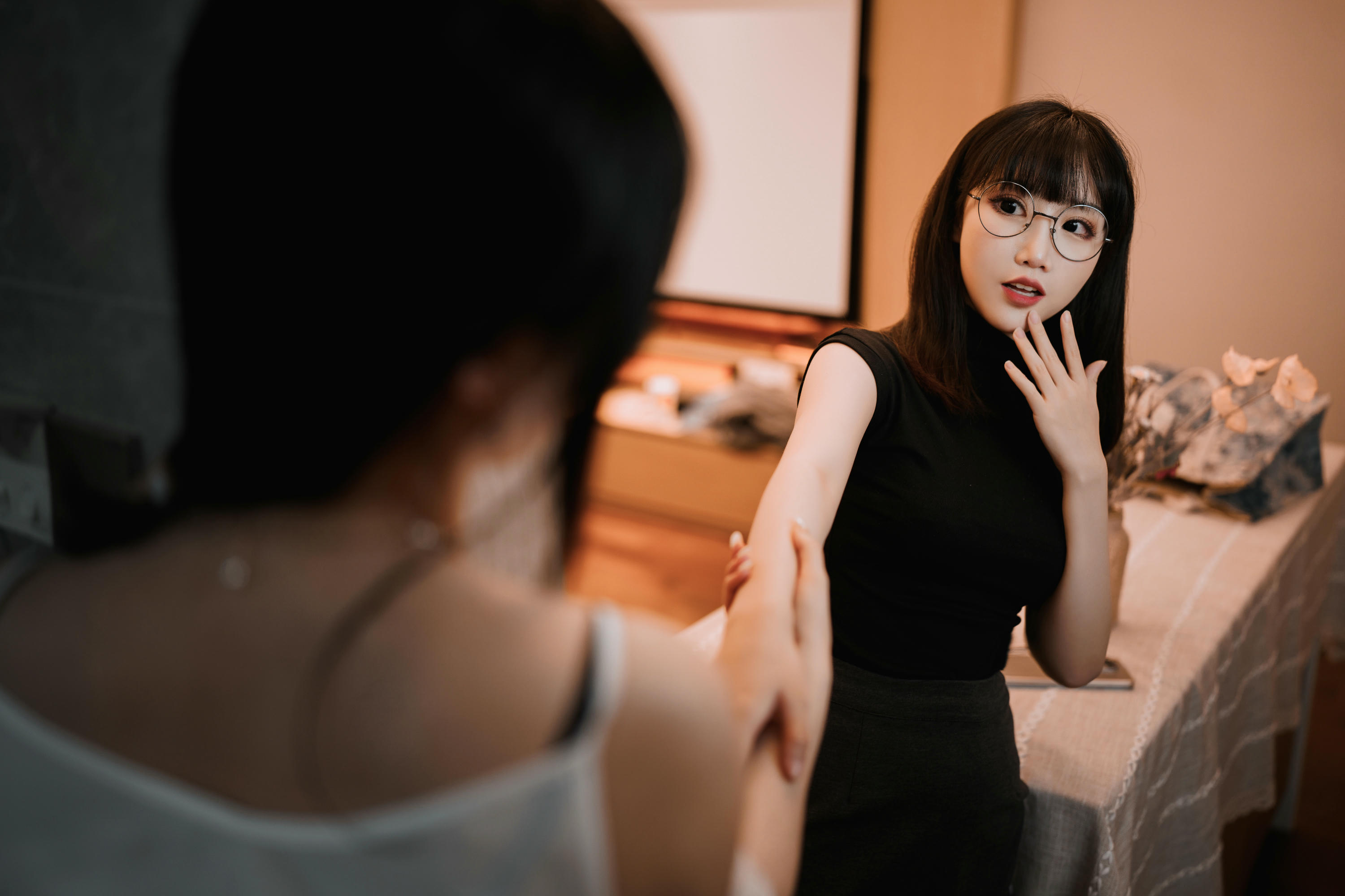 rioko凉凉子 NO.093 &面饼仙儿《黑丝ol制服双人》 [102P11V-1.45GB]-OL百合篇_第1集