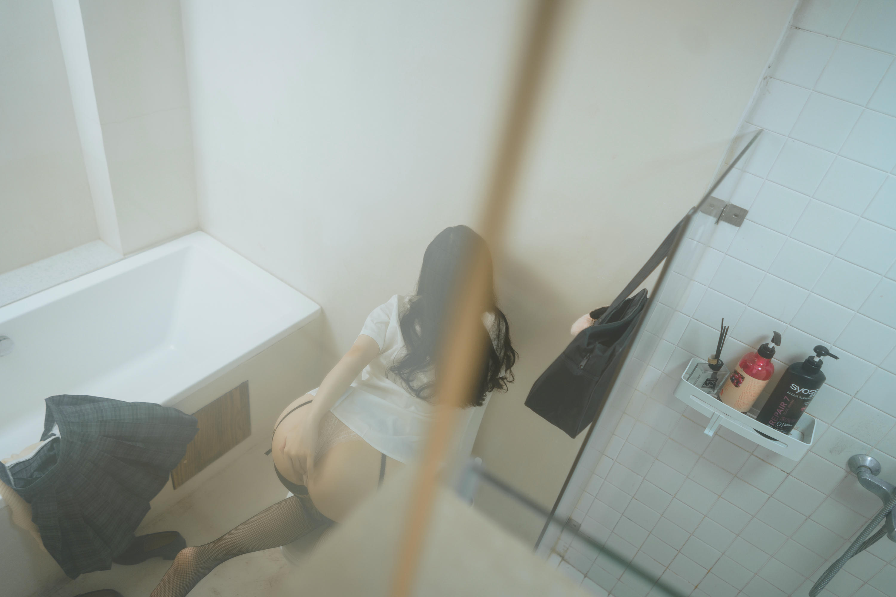 rioko凉凉子 NO.111 关于我的青梅竹马是痴女这件事 [94P5V 1GB]_第3集