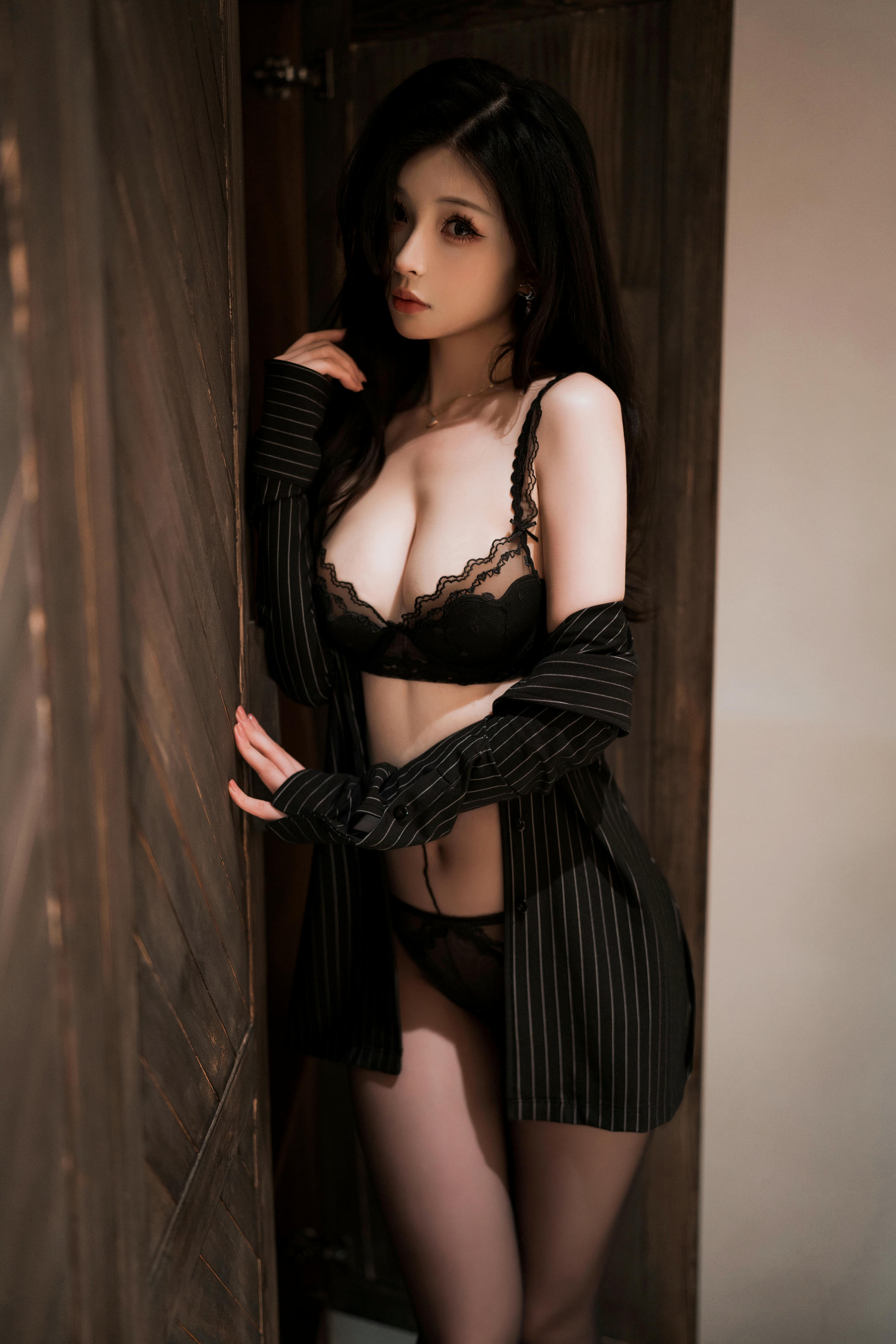 rioko凉凉子 NO.118 和前辈一起出差吧 [46P12V 1GB]-正片_第1集