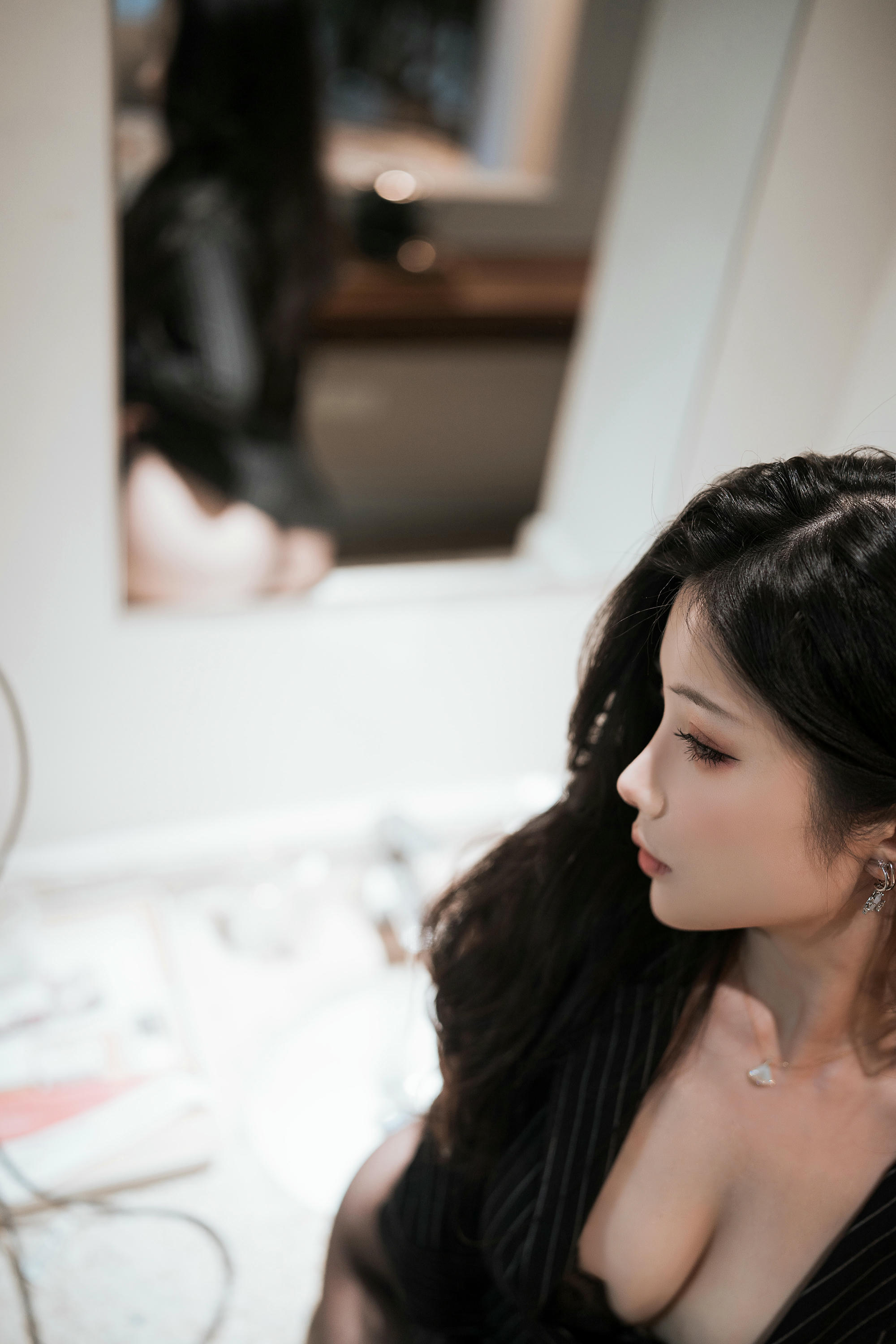 rioko凉凉子 NO.118 和前辈一起出差吧 [46P12V 1GB]-正片_第1集