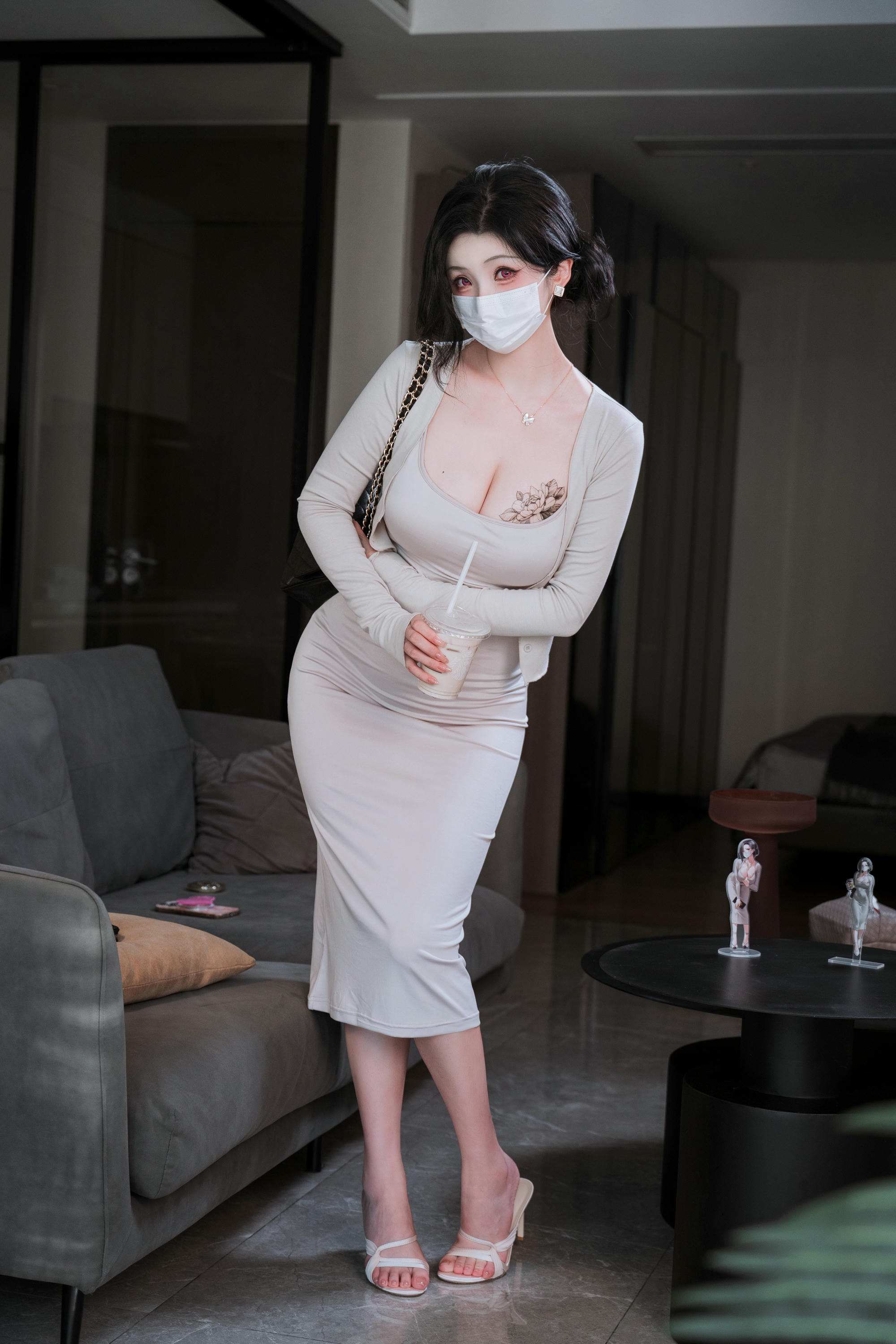 rioko凉凉子 NO.137 Kpring妈咪 [60P11V 992MB]_第1集