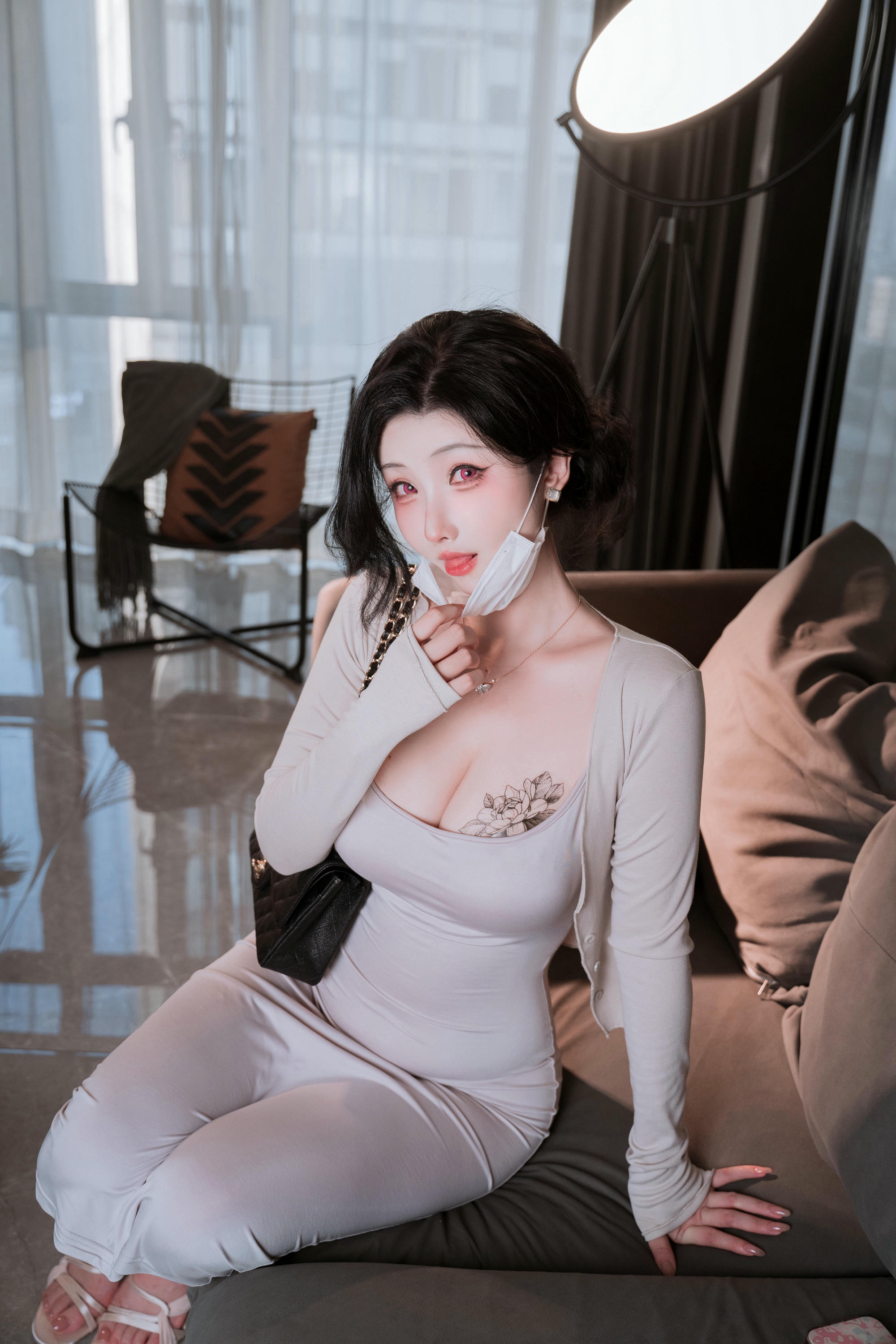 rioko凉凉子 NO.137 Kpring妈咪 [60P11V 992MB]_第1集