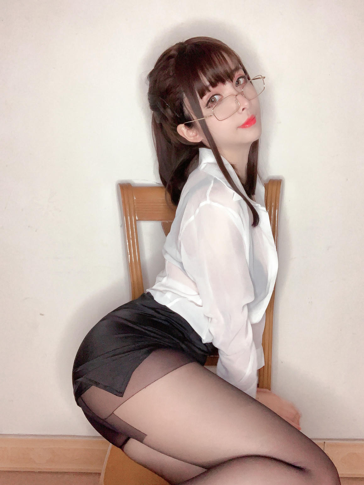 rioko凉凉子 NO.043 教师 [18P-41MB]_第1集