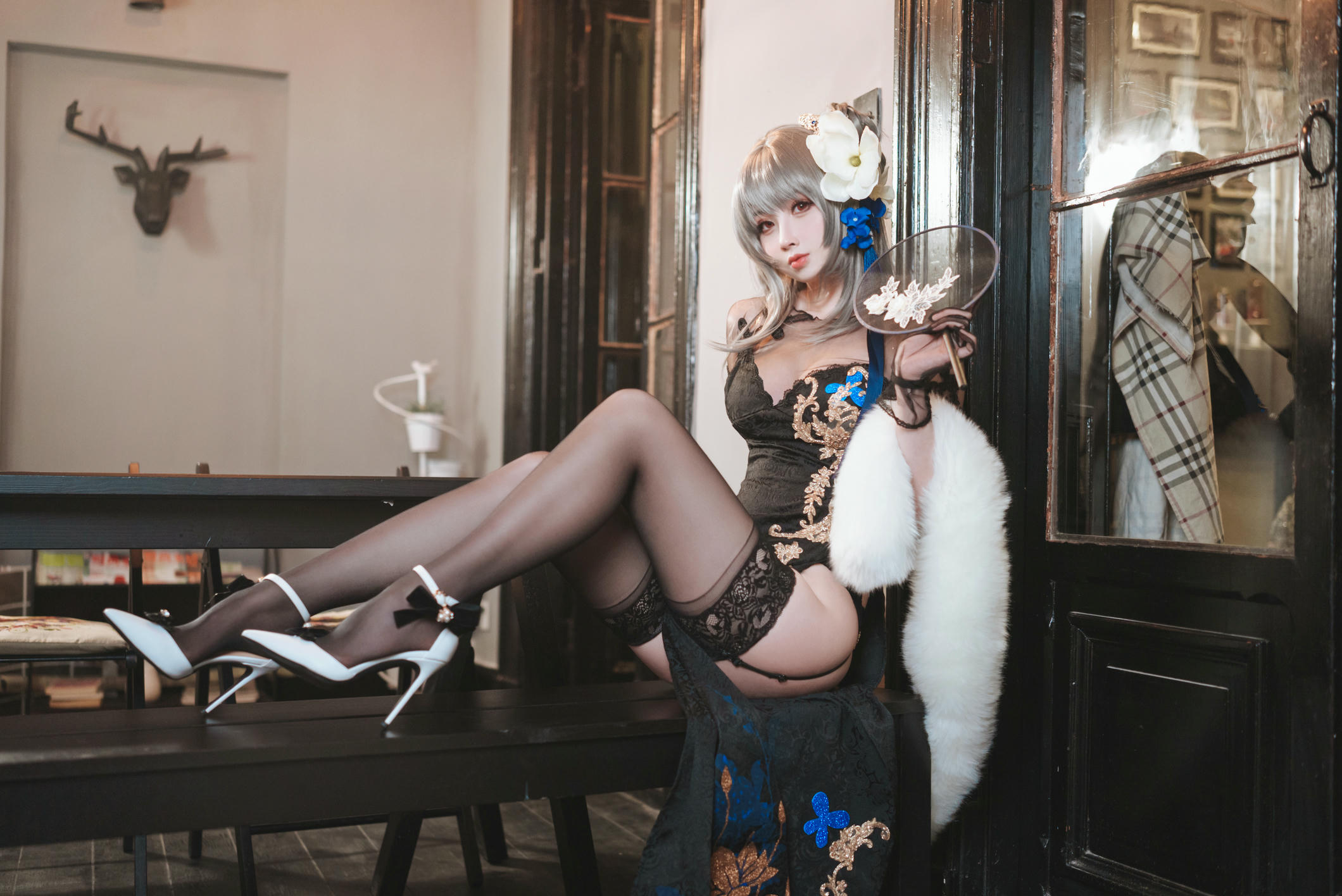 rioko凉凉子 NO.067 瑰丽的执勤人 [30P11V-1.10GB]_第1集