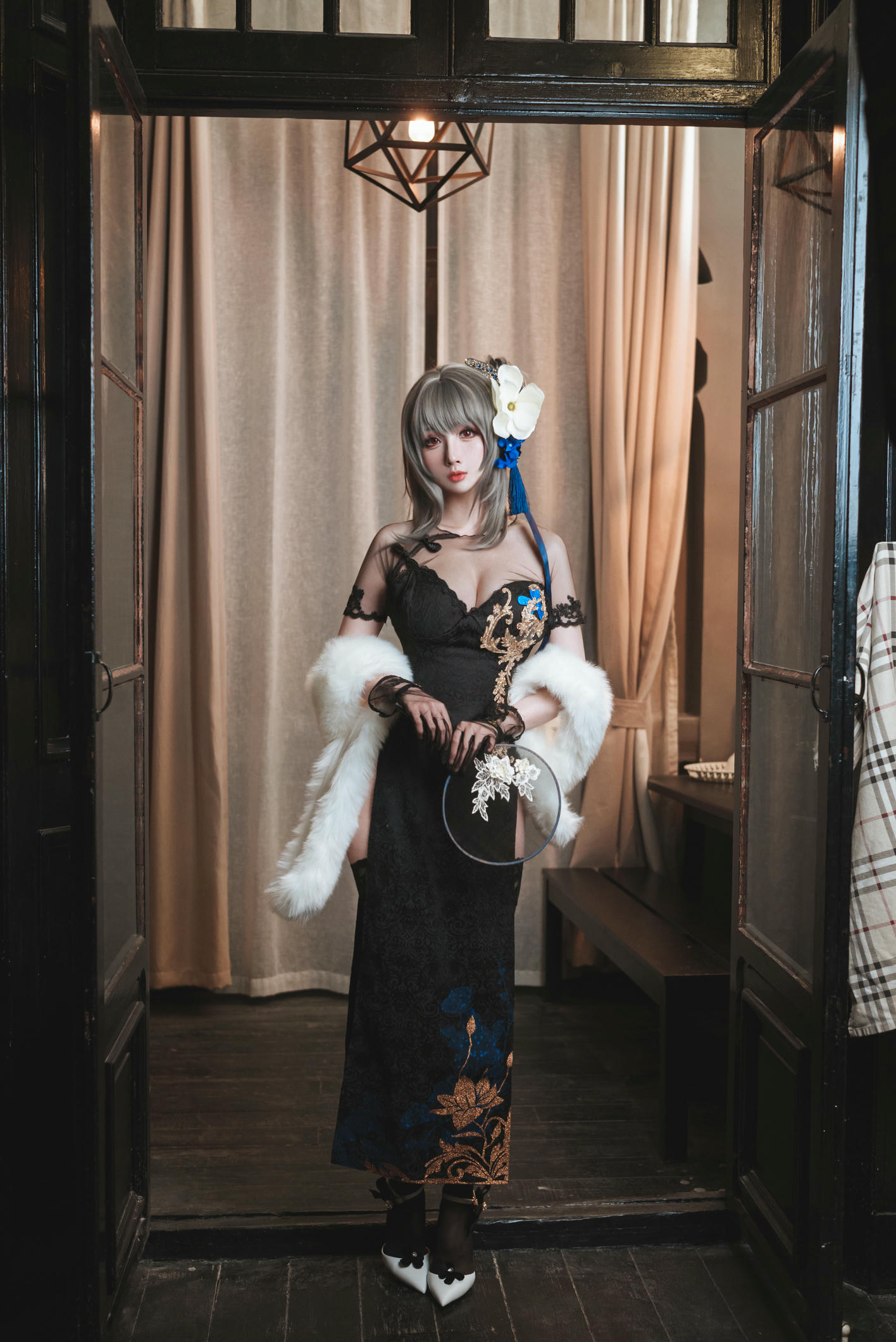 rioko凉凉子 NO.067 瑰丽的执勤人 [30P11V-1.10GB]_第1集