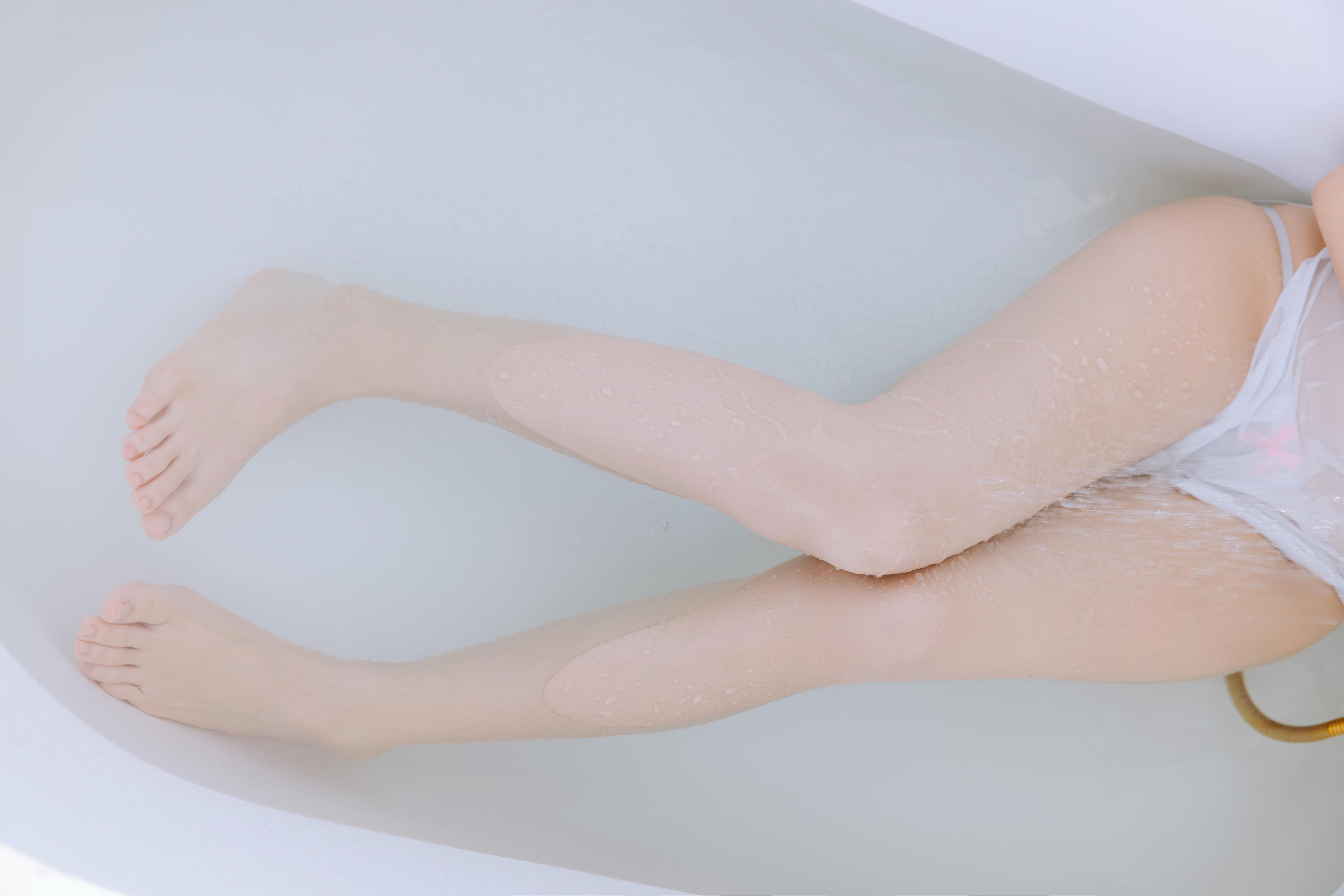 日奈娇 NO.078 湿身小白裙 [97P-1.06GB]_第3集