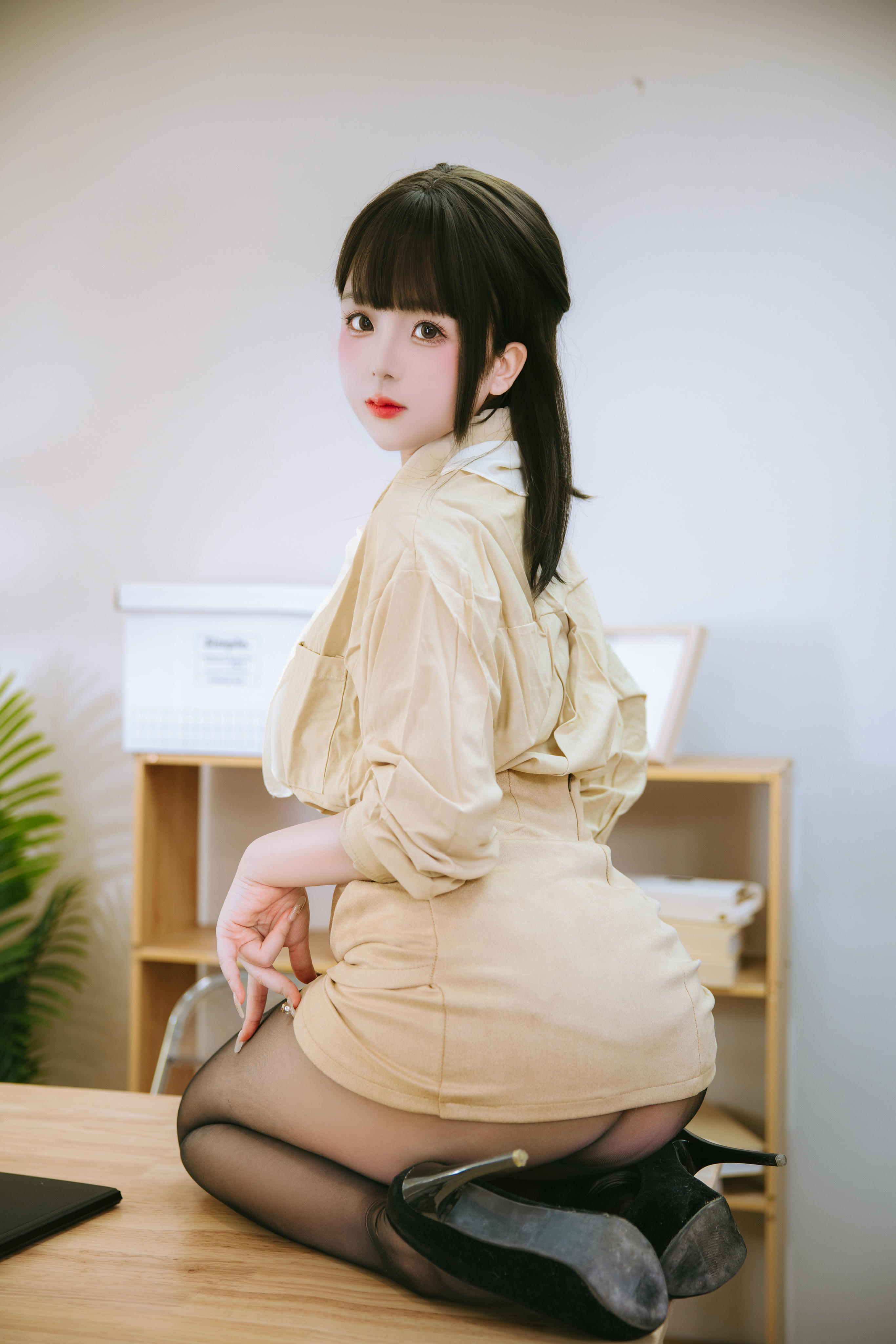 日奈娇 NO.193 秘书 [181P 1.29GB]_第1集